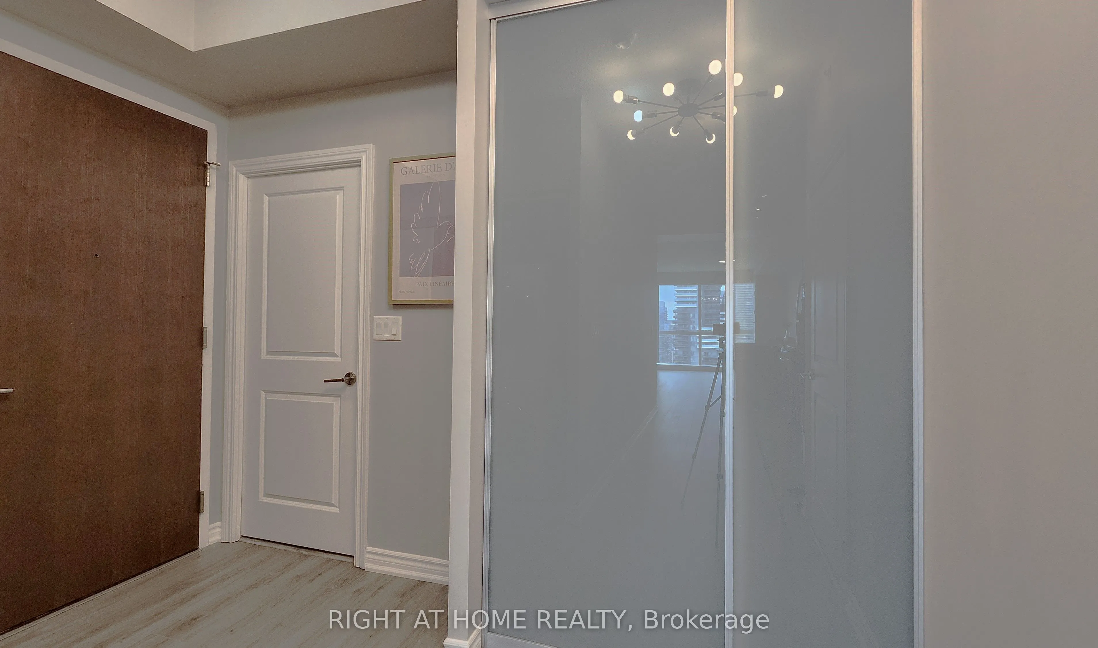 386 Yonge Street, #3901