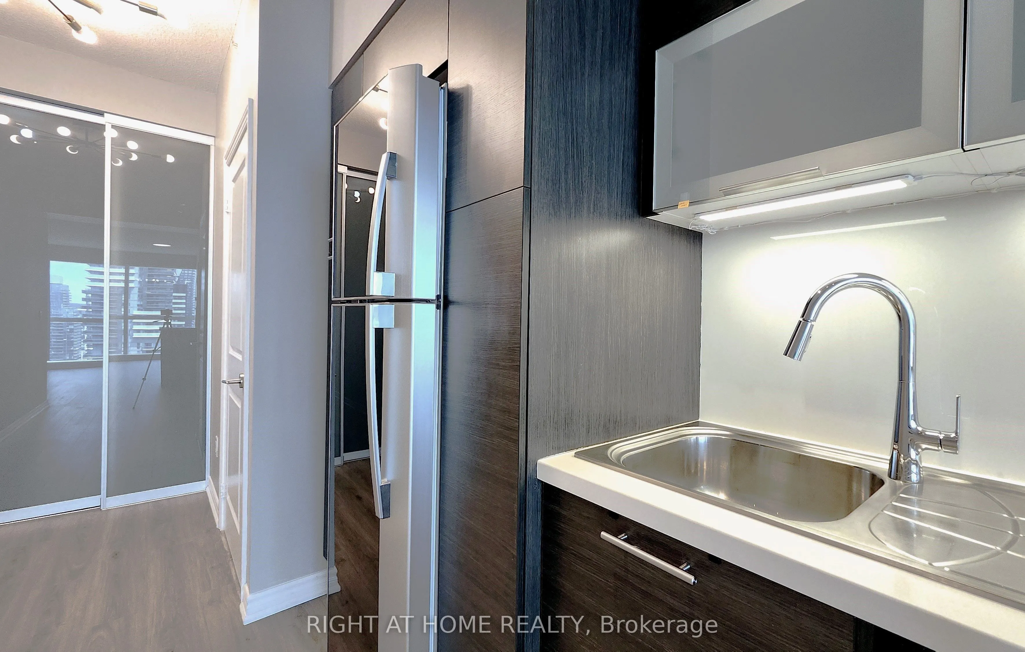 386 Yonge Street, #3901