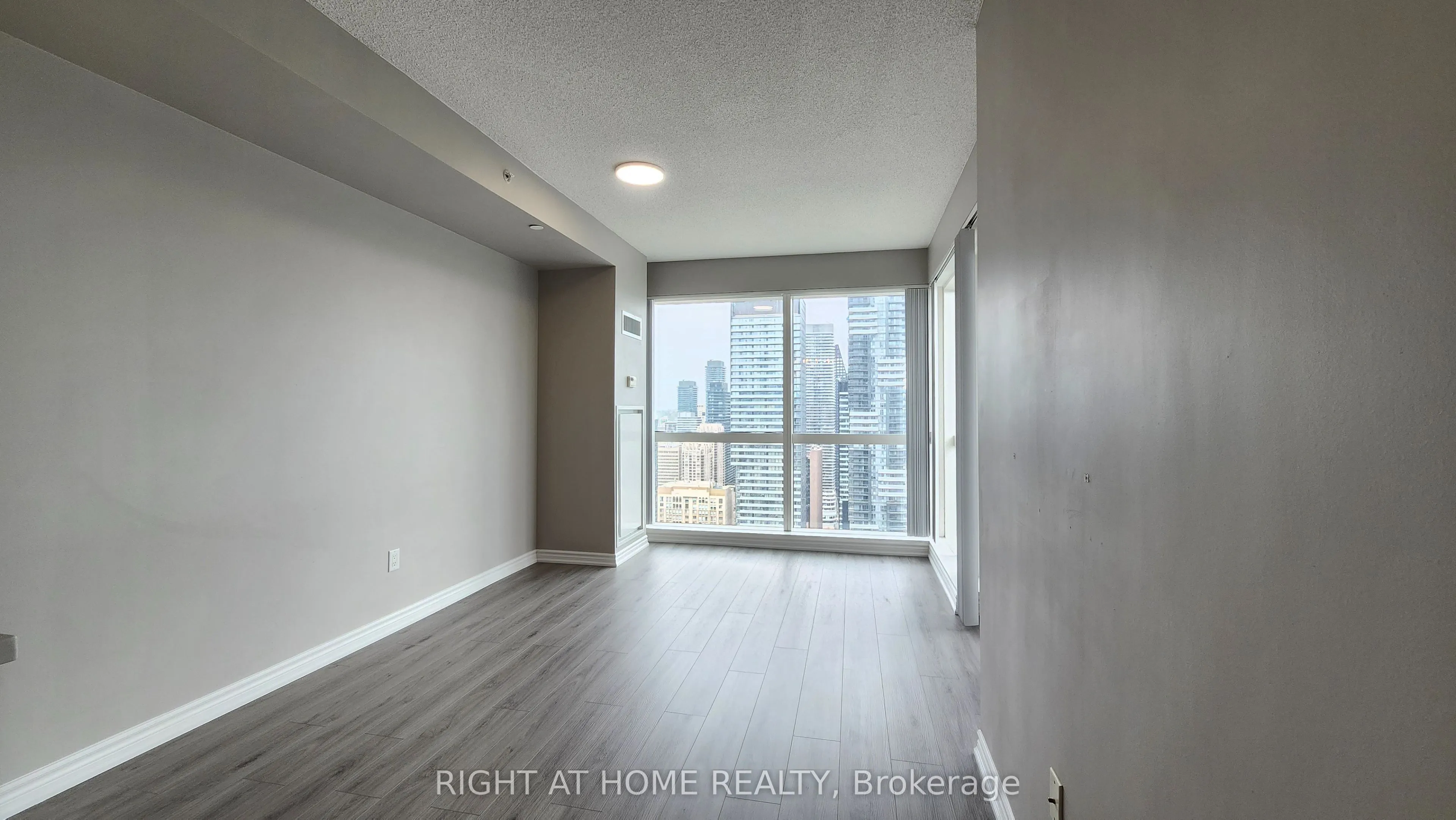 386 Yonge Street, #3901