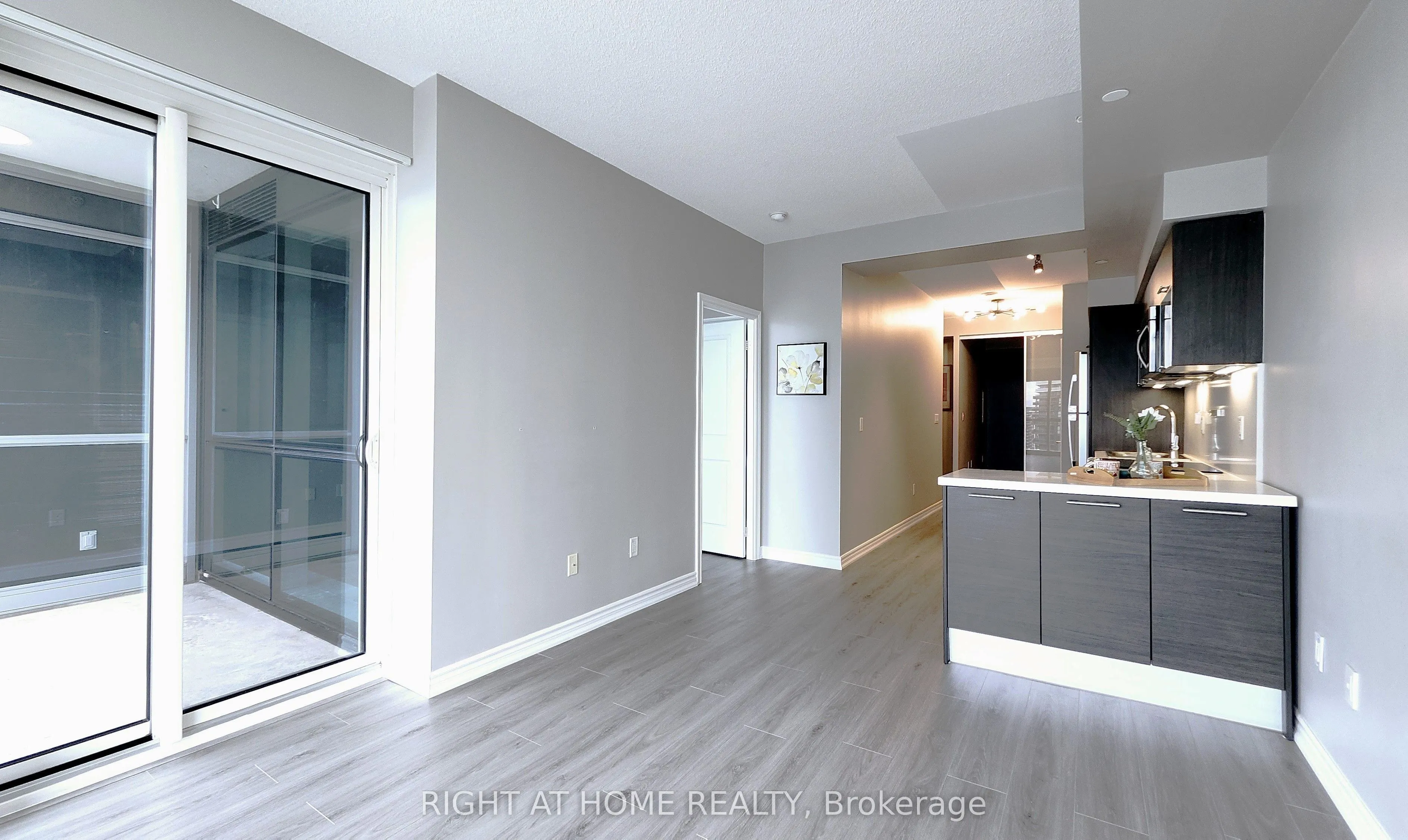 386 Yonge Street, #3901