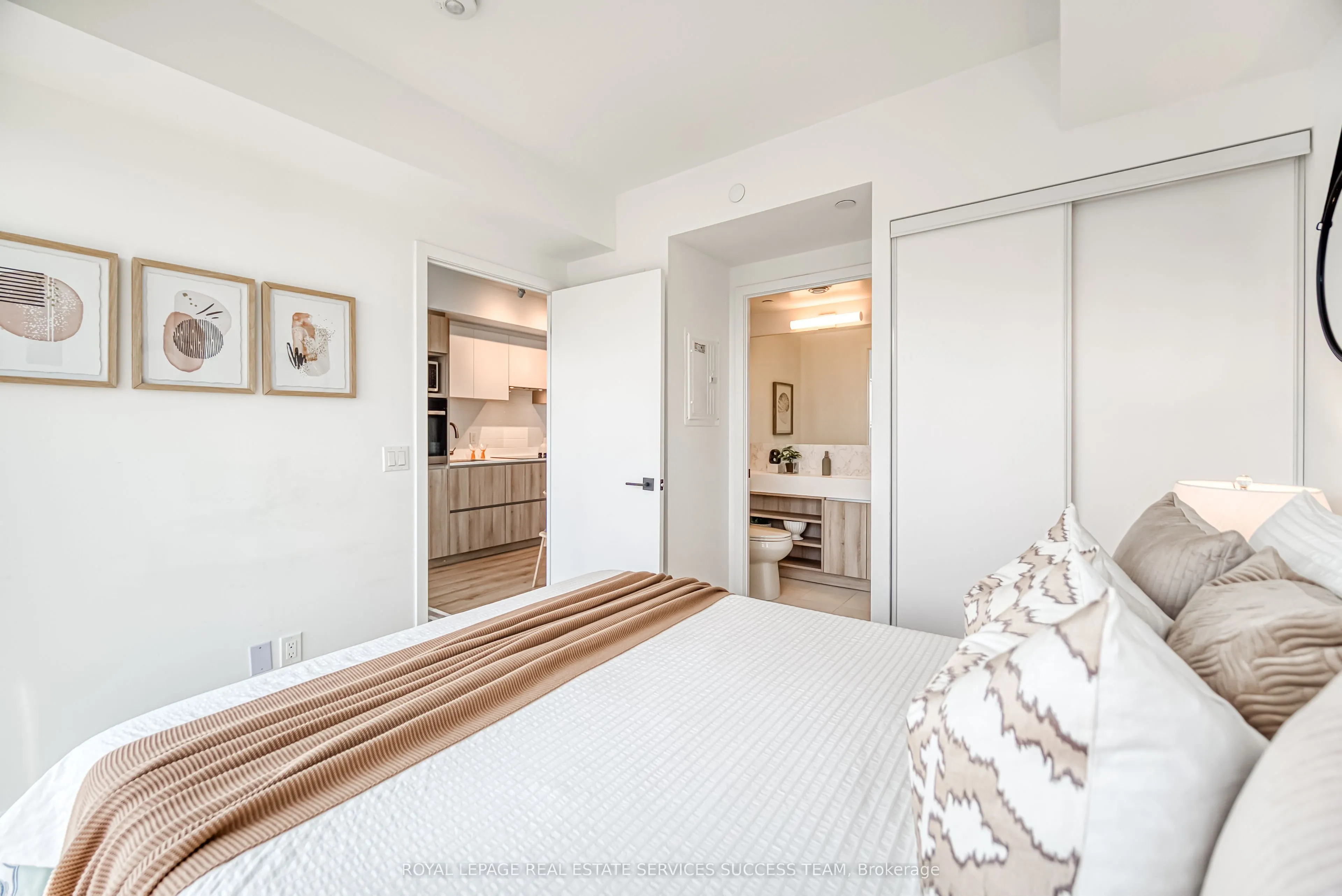 319 Jarvis Street, #3617