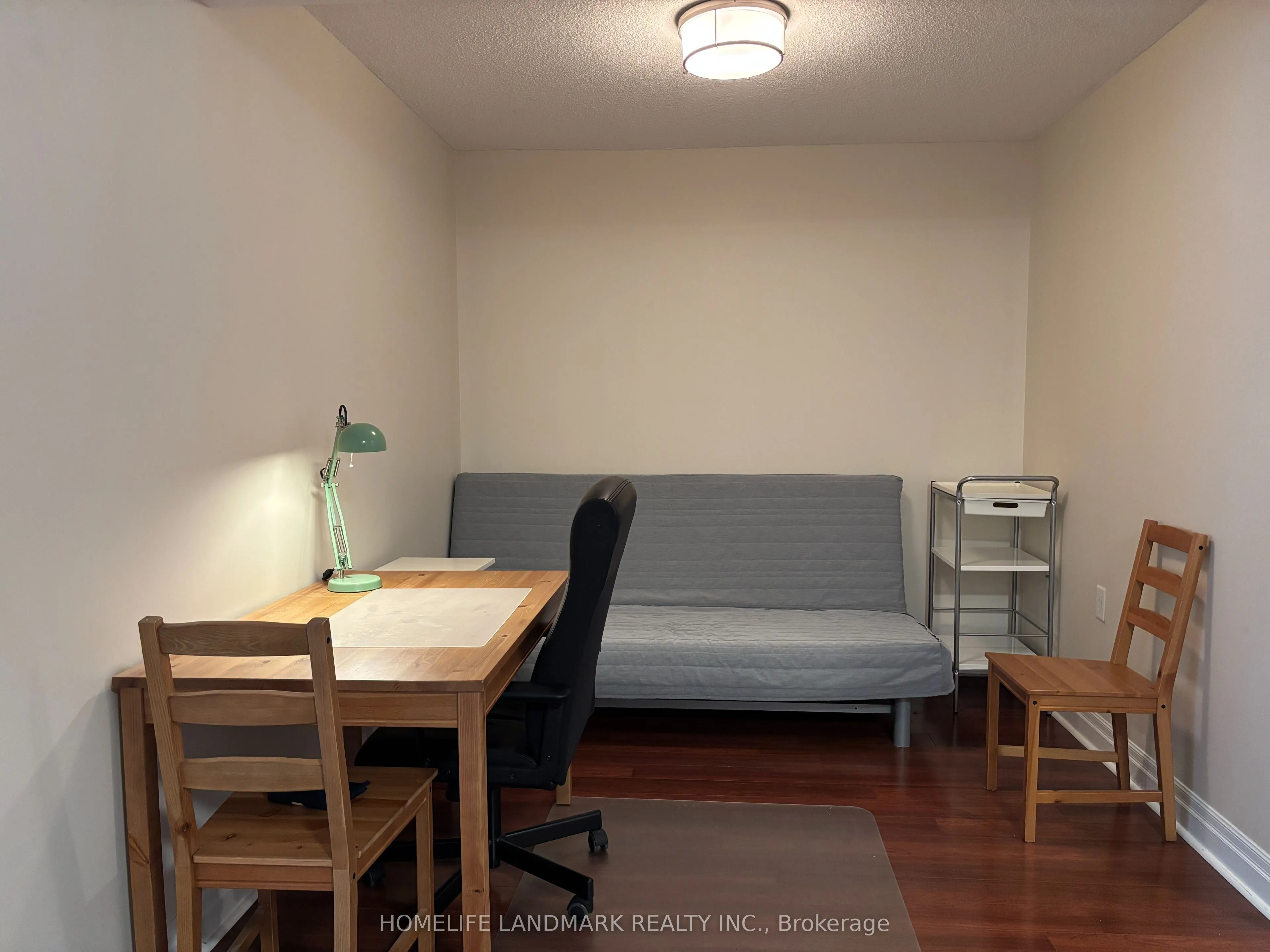 21 Hillcrest Avenue, #902