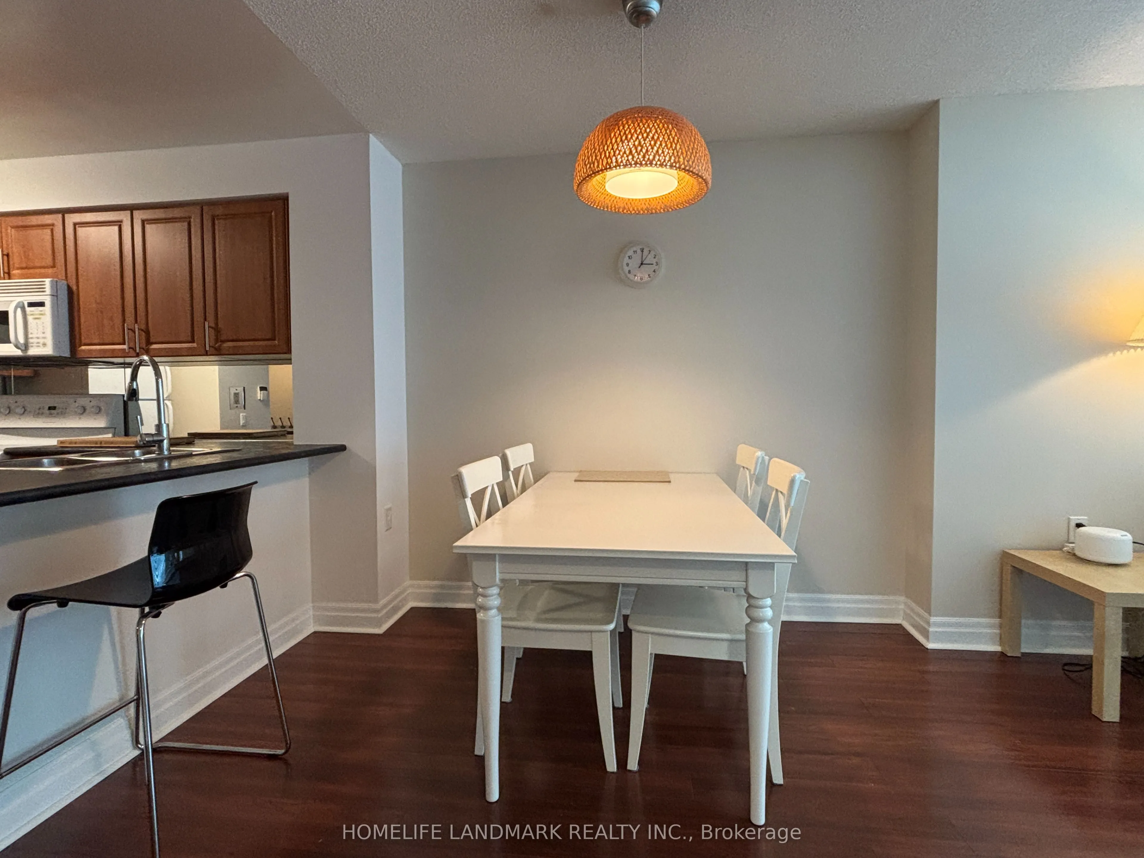 21 Hillcrest Avenue, #902