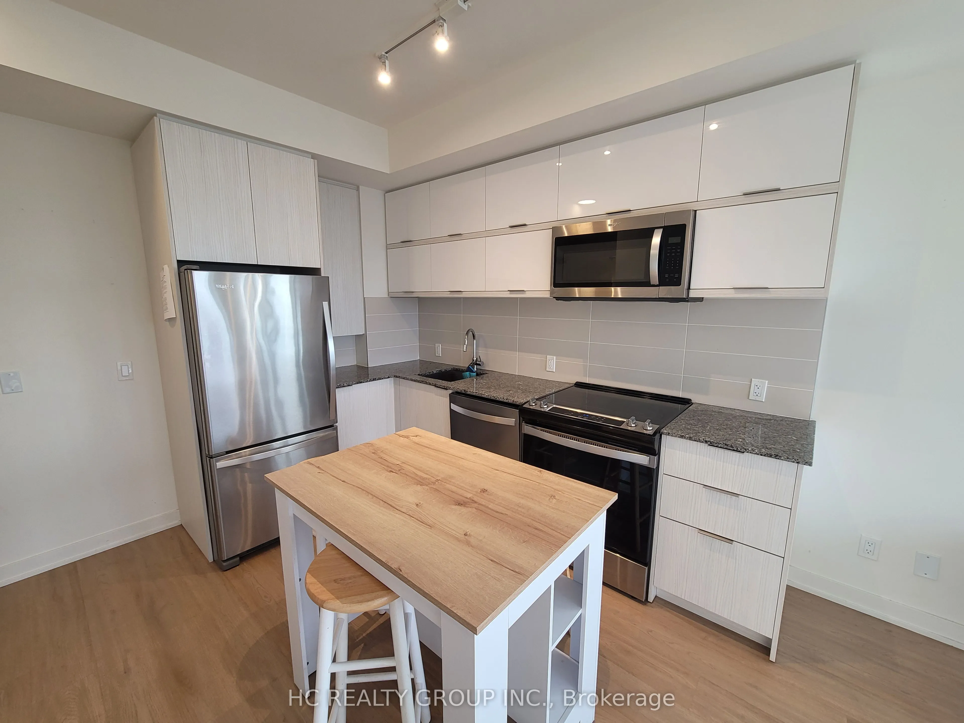 10 Deerlick Court, #908