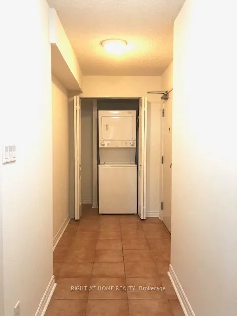 1 Rean Drive, #2207