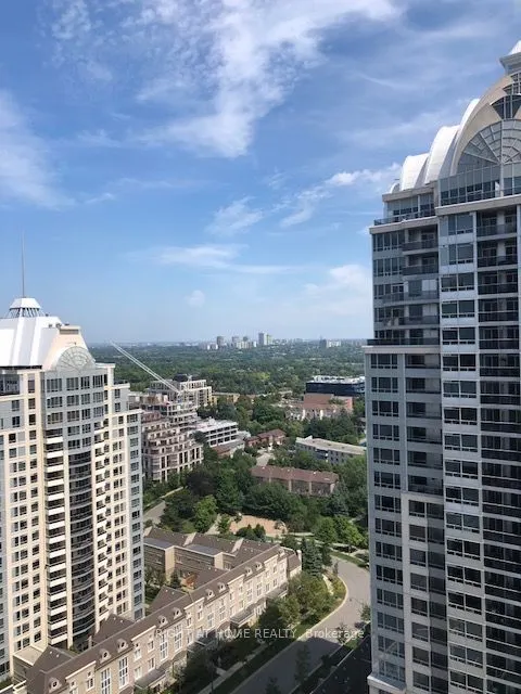 1 Rean Drive, #2207