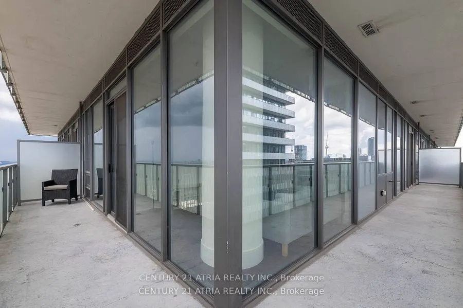 50 Charles St Street E, #4906