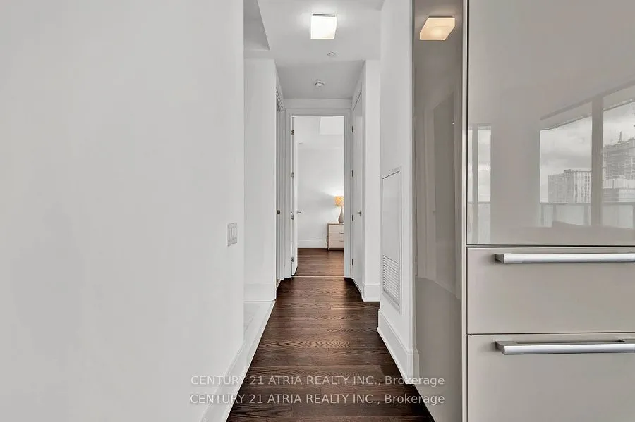 50 Charles St Street E, #4906
