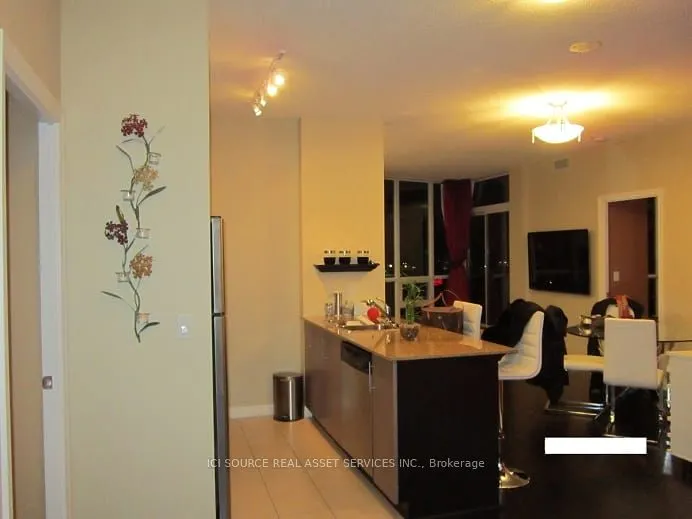 12 Yonge Street, #2004