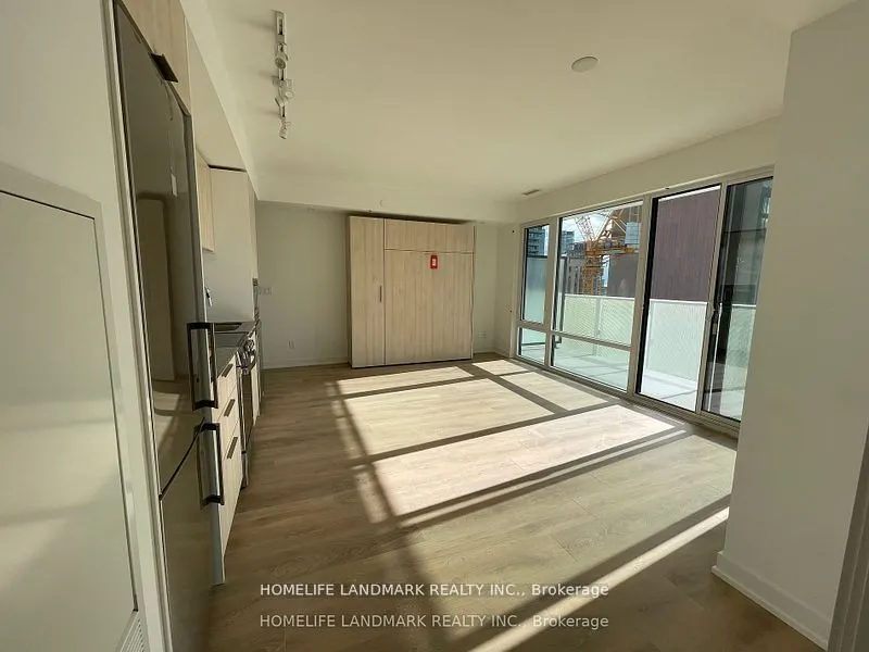 501 Yonge Street, #2002