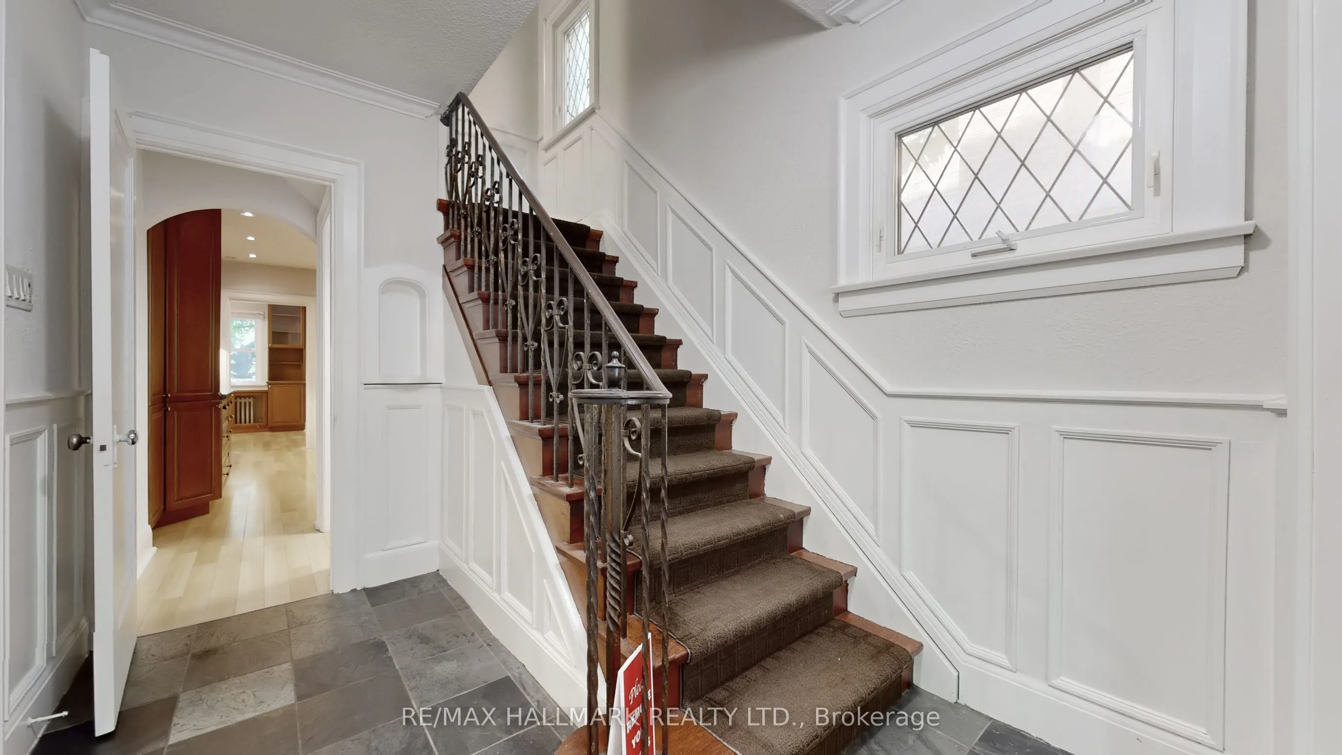 139 Hillhurst Boulevard