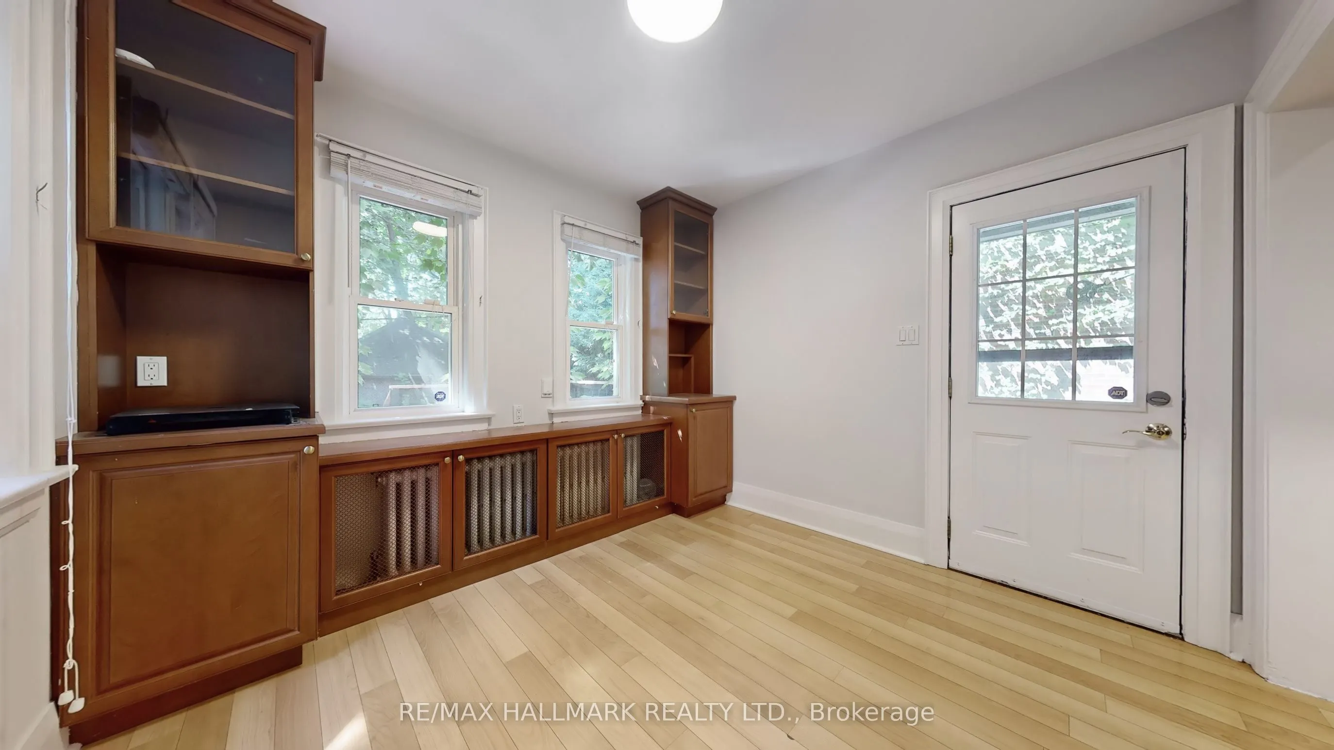 139 Hillhurst Boulevard