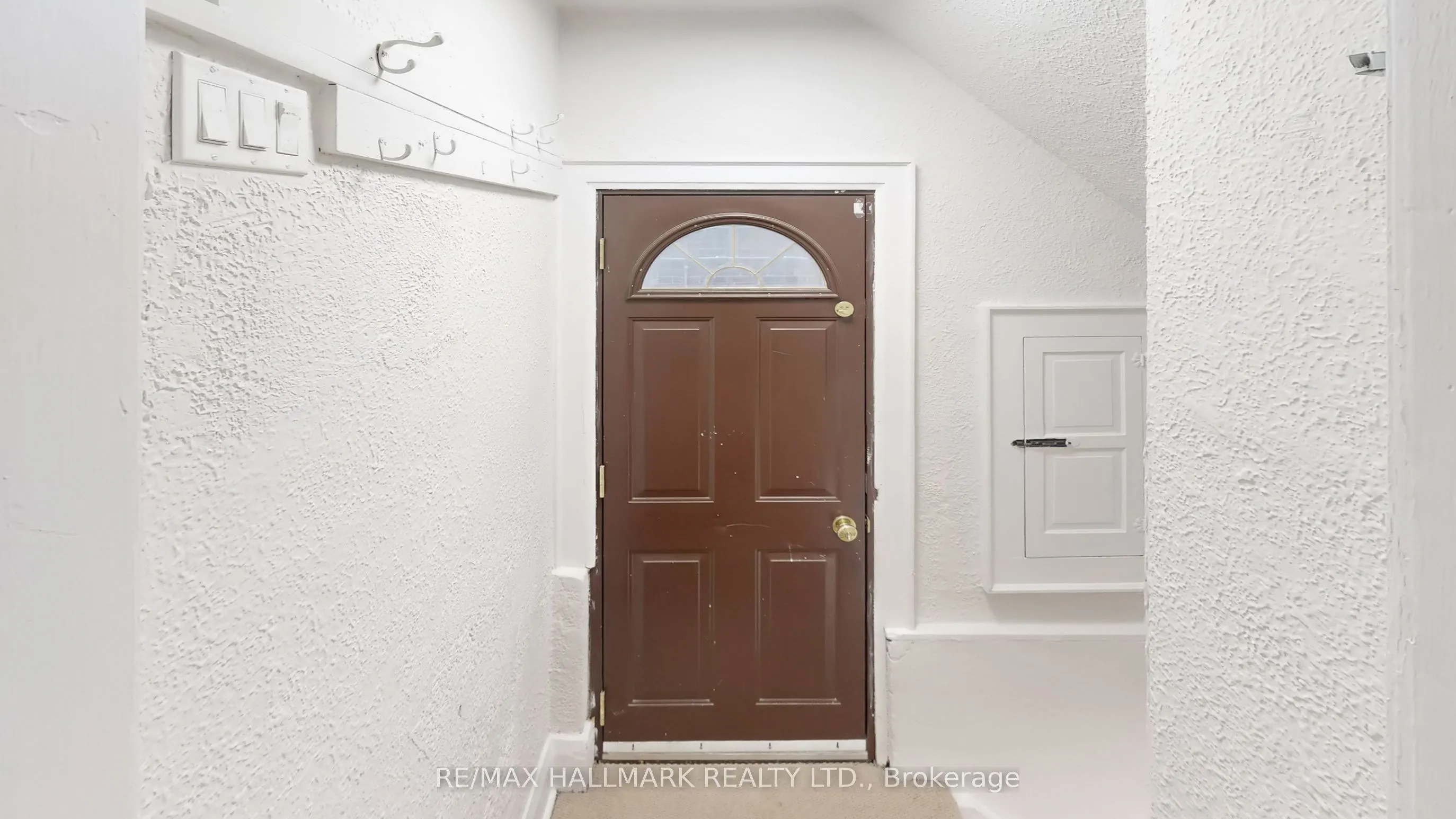 139 Hillhurst Boulevard