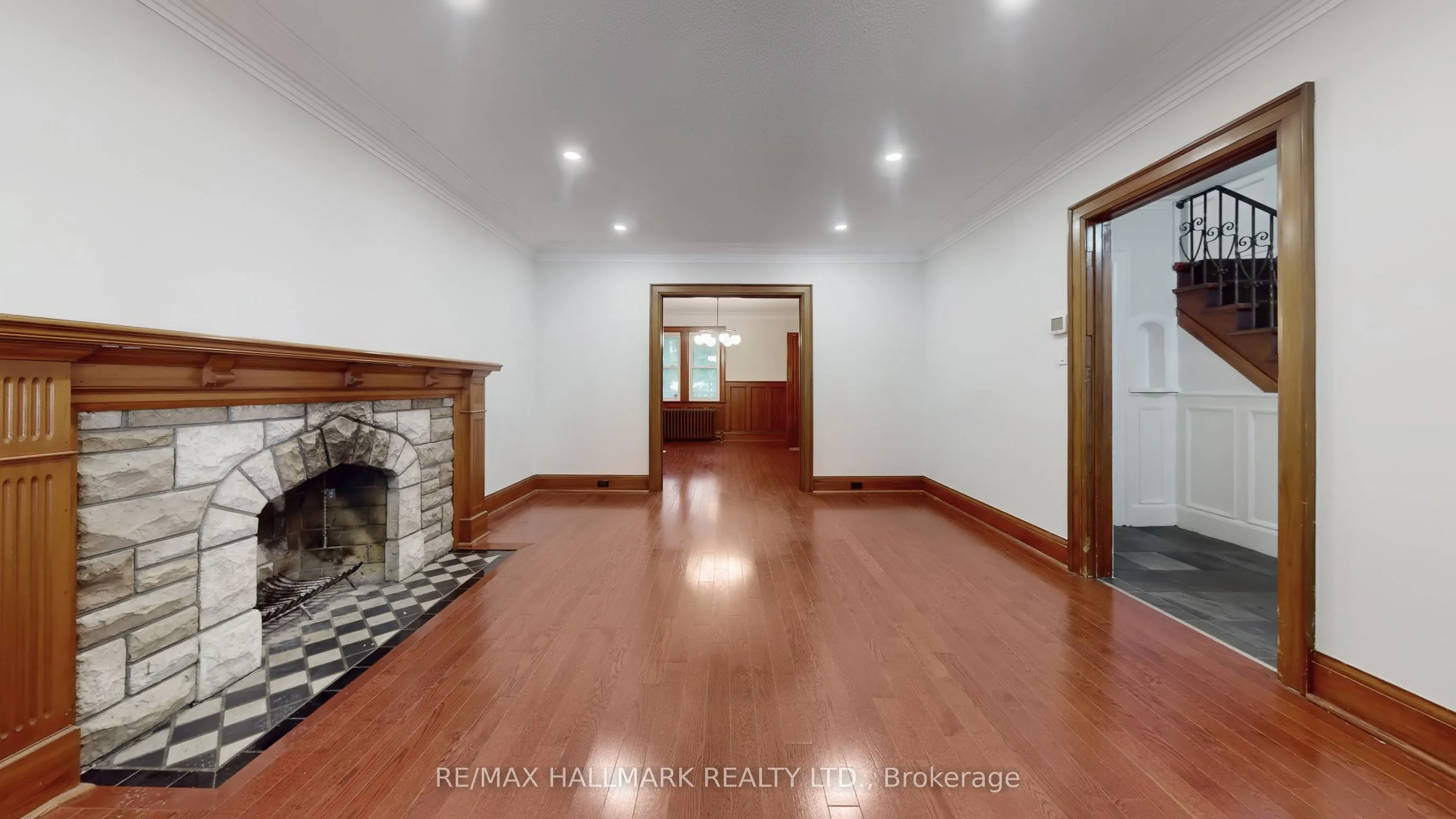 139 Hillhurst Boulevard