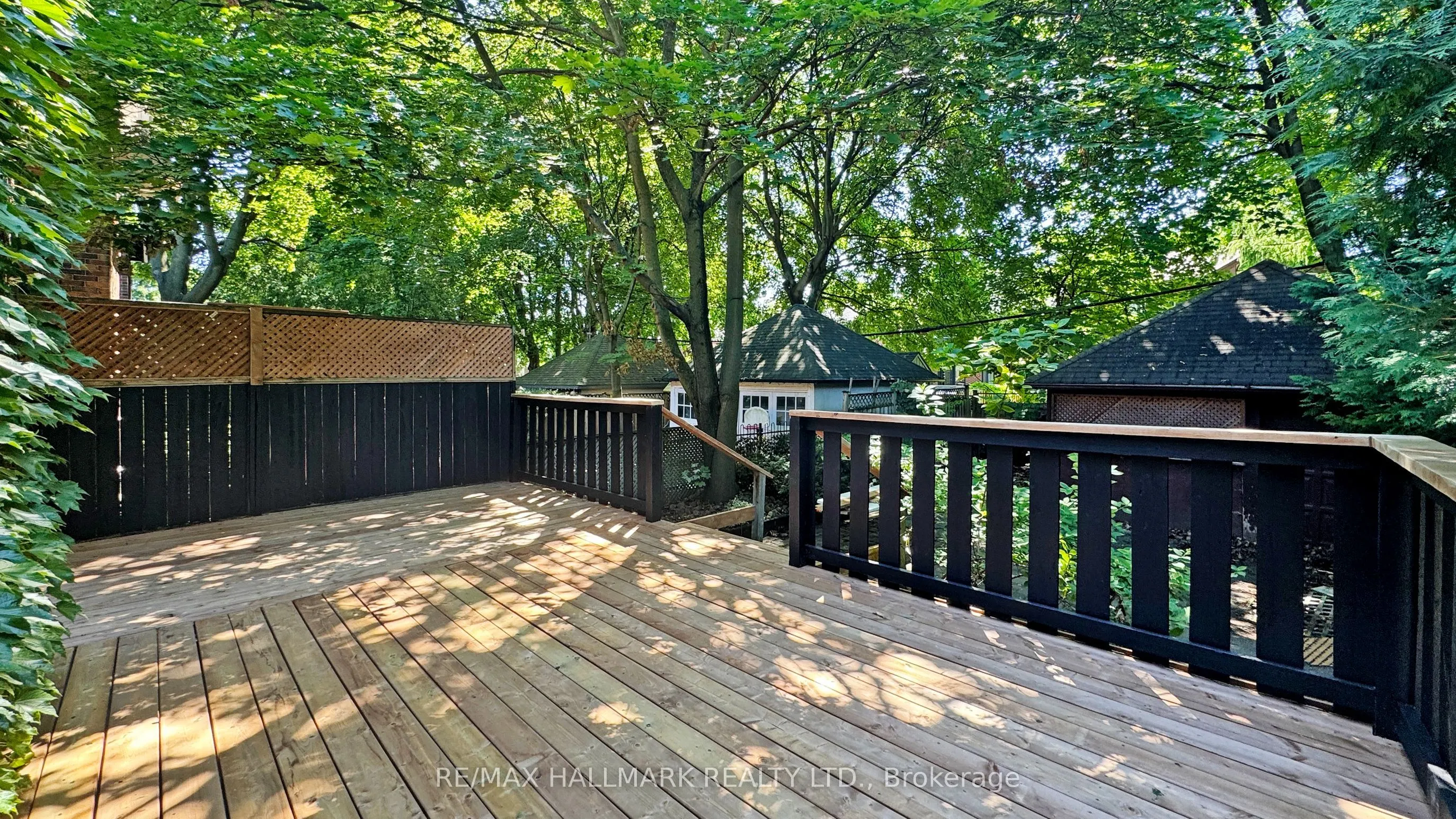 139 Hillhurst Boulevard