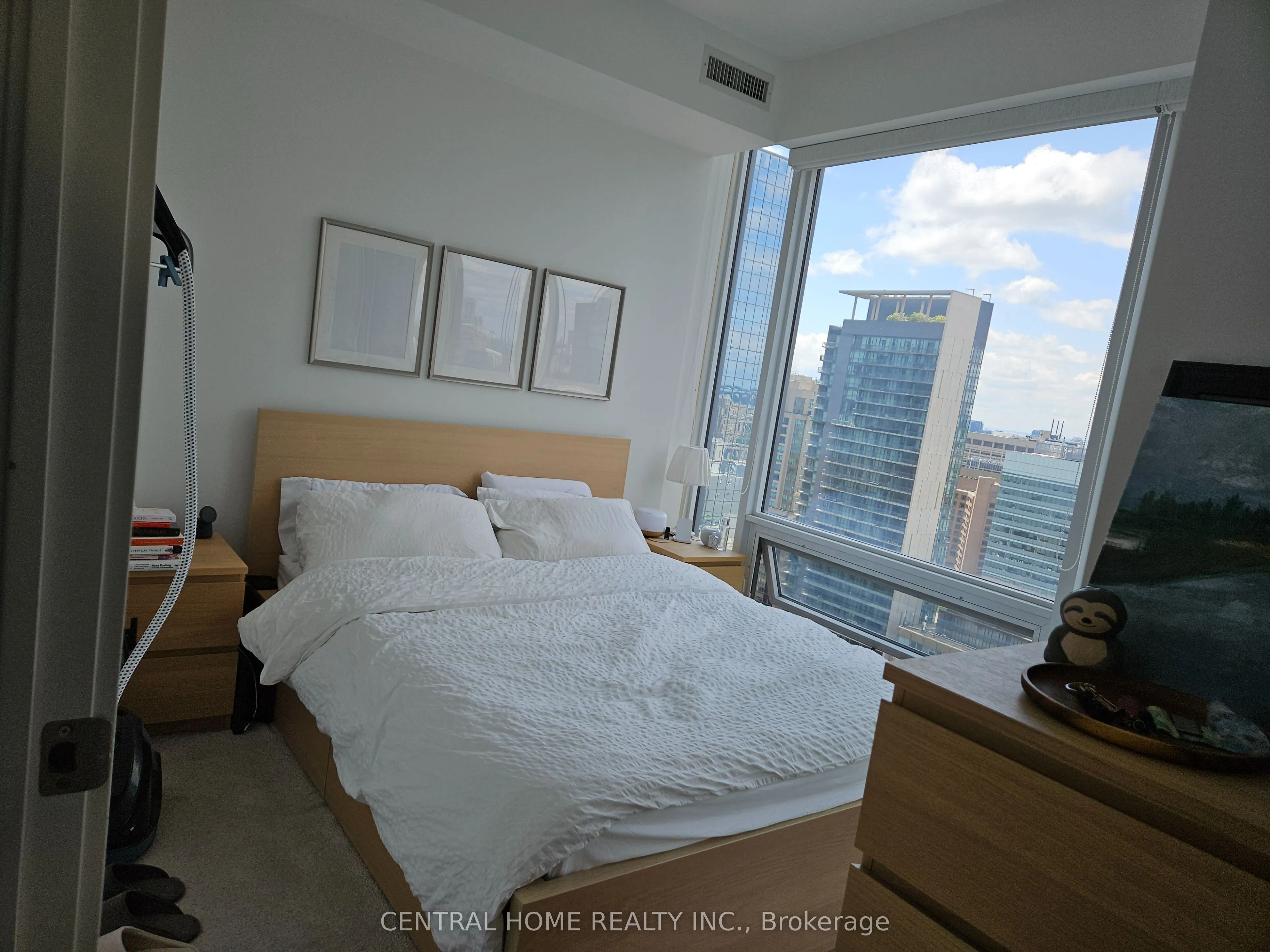 15 Grenville Street, #2603