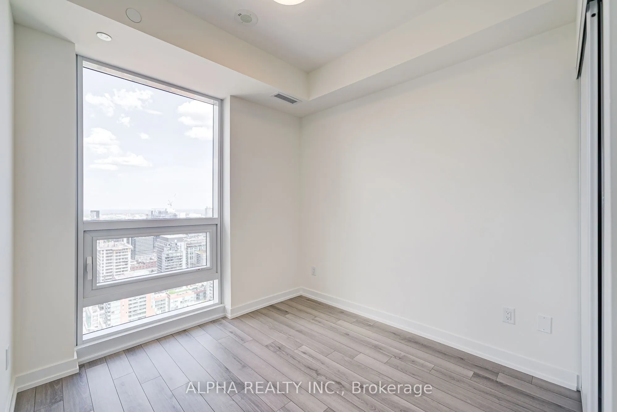 89 Church Street, #4104