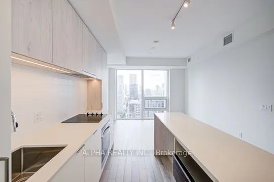 89 Church Street, #4104