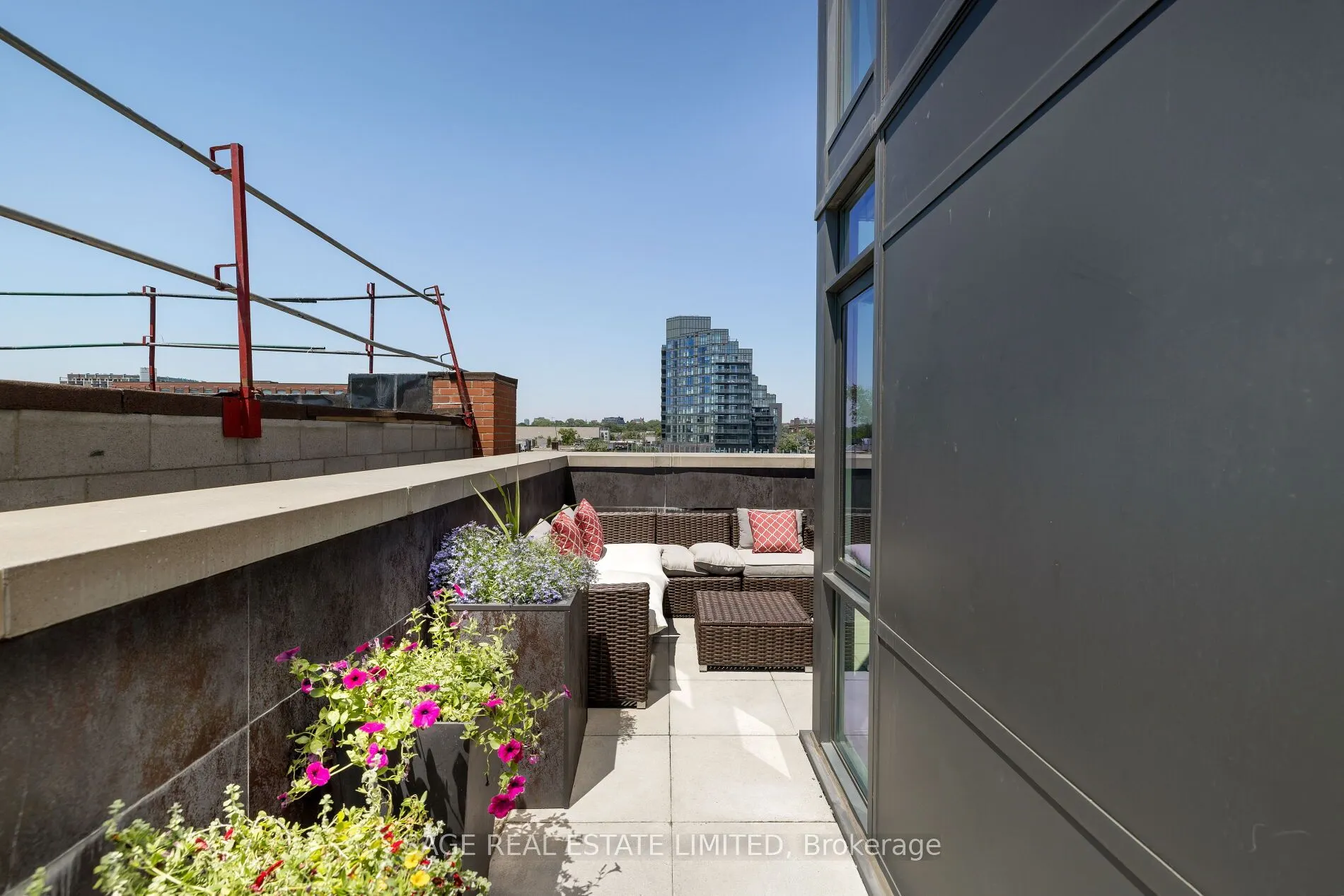 1205 Queen Street W, #403