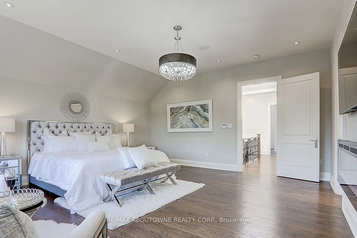 69 Heathview Avenue