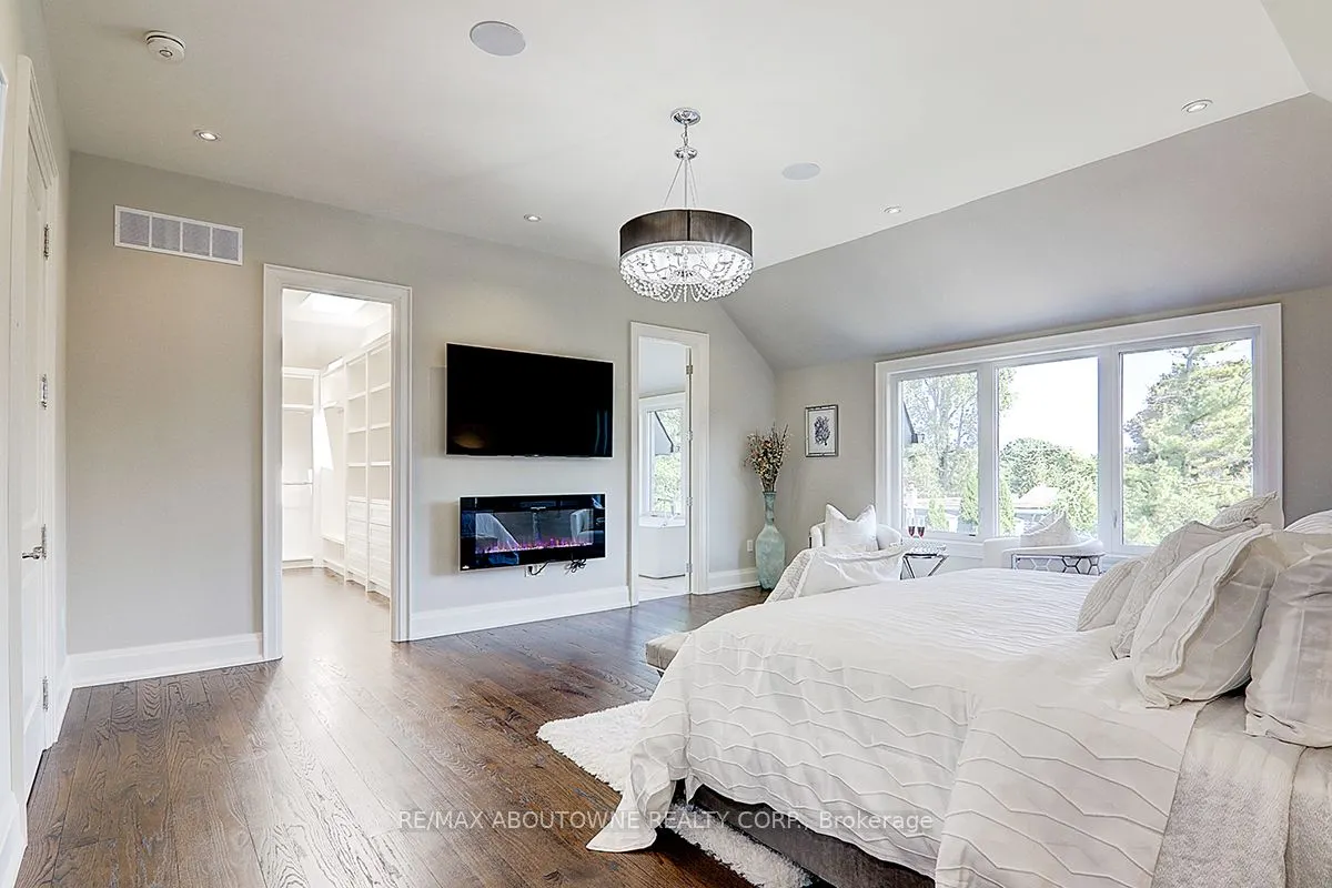 69 Heathview Avenue