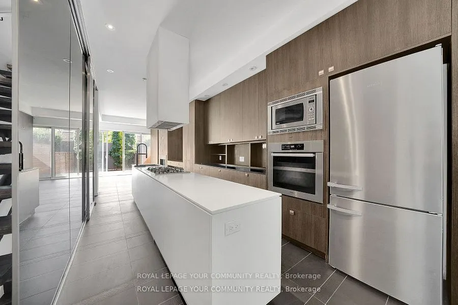 257 Roxton Road