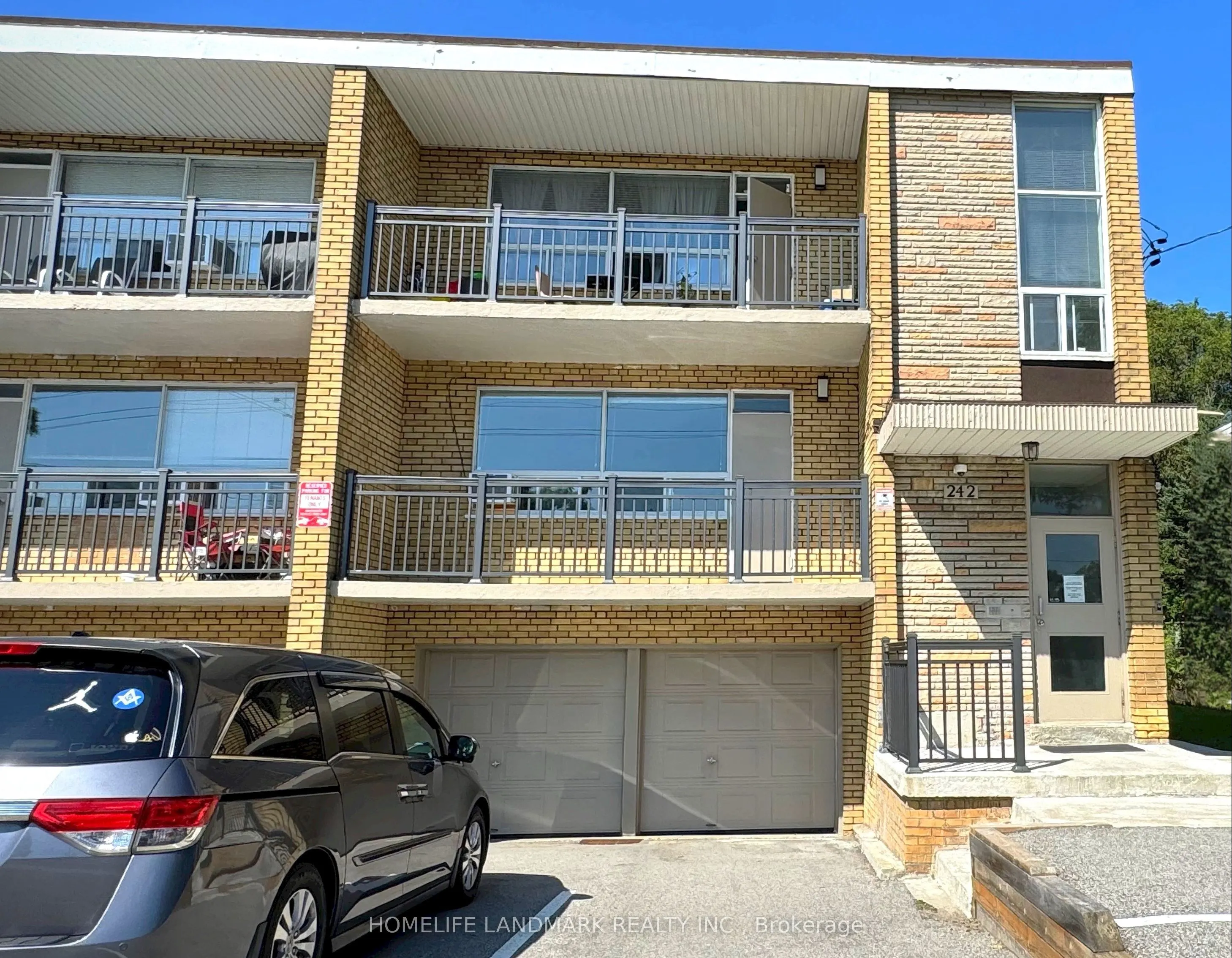 242 Wilmington Avenue, #2