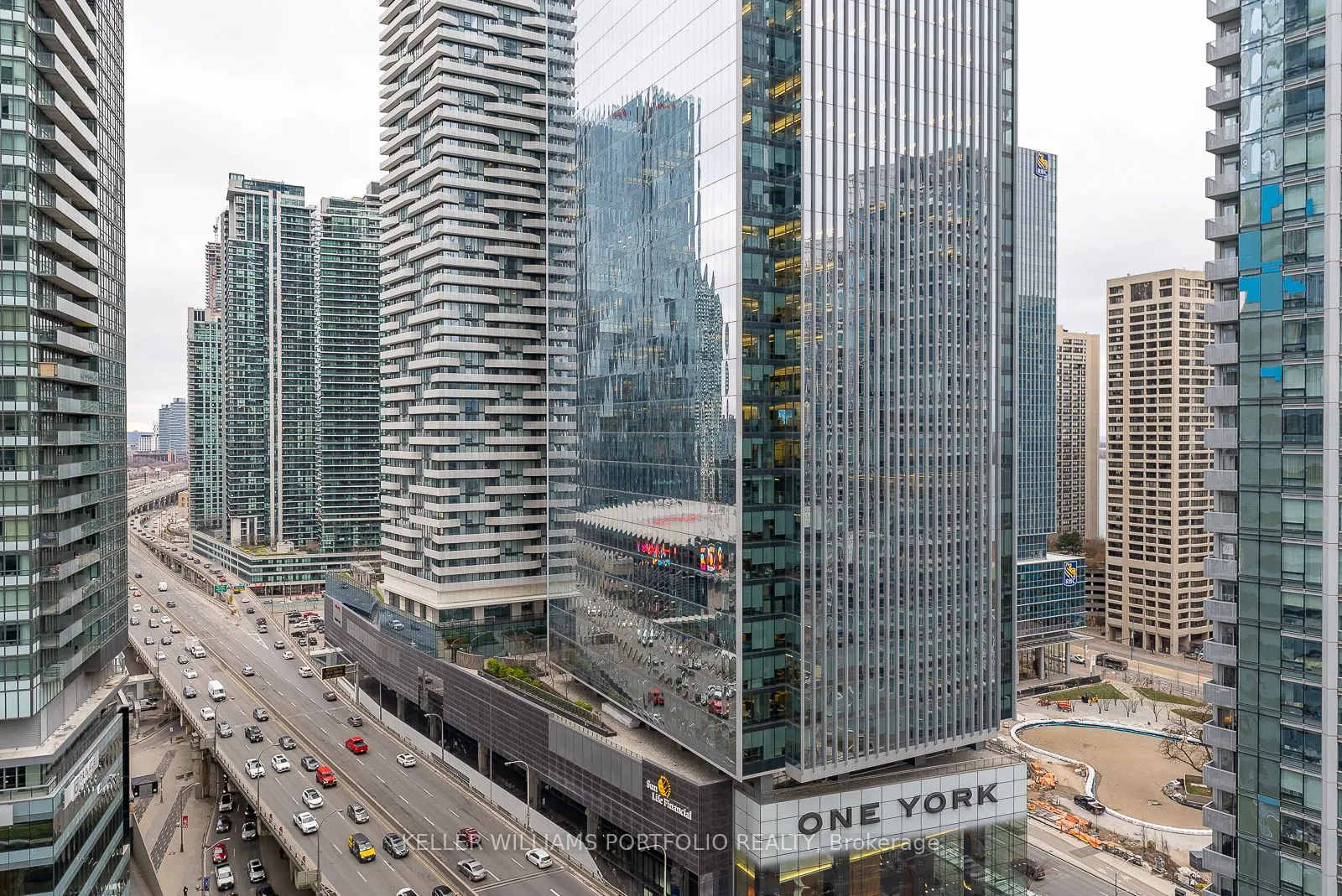 12 York Street, #1801