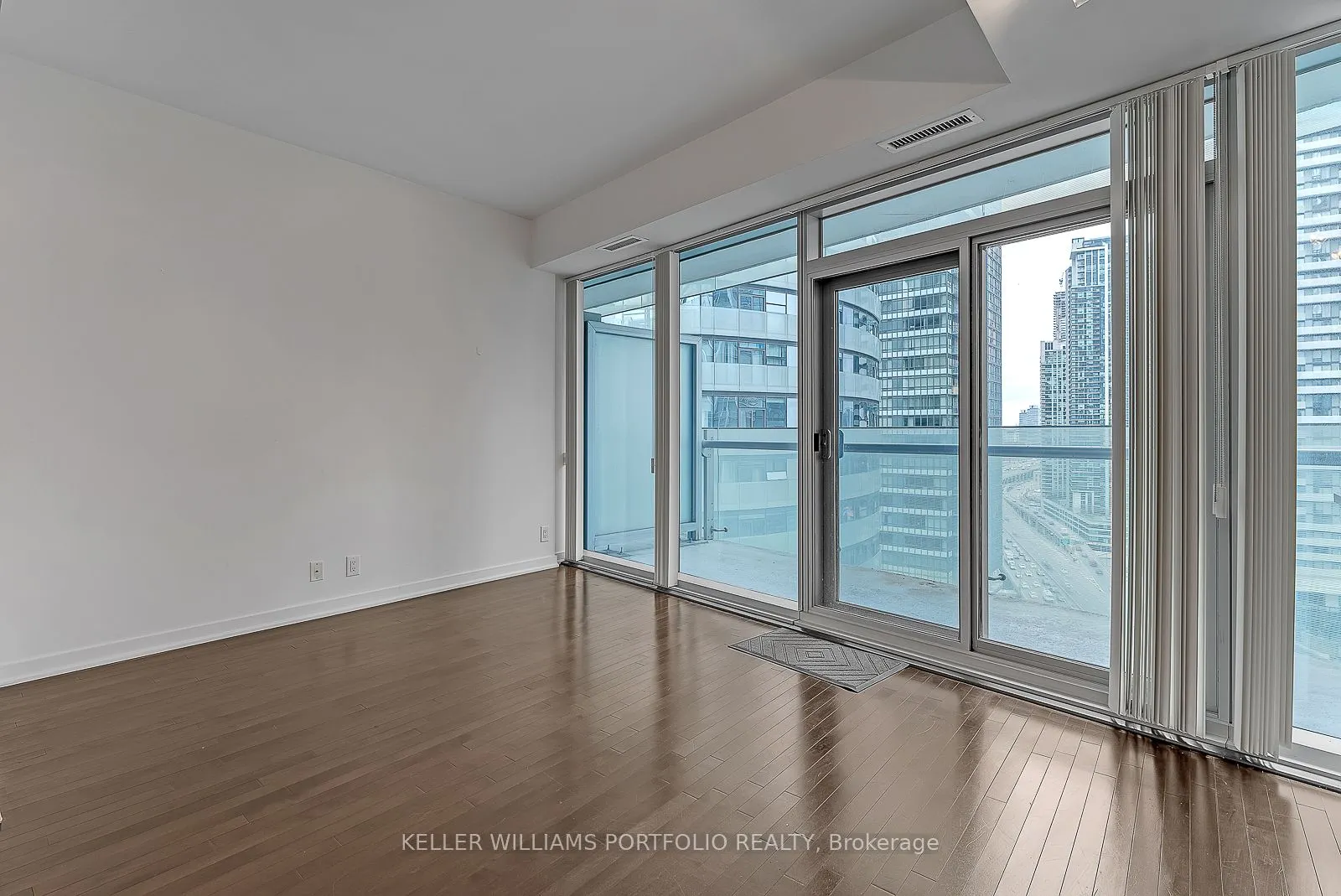 12 York Street, #1801