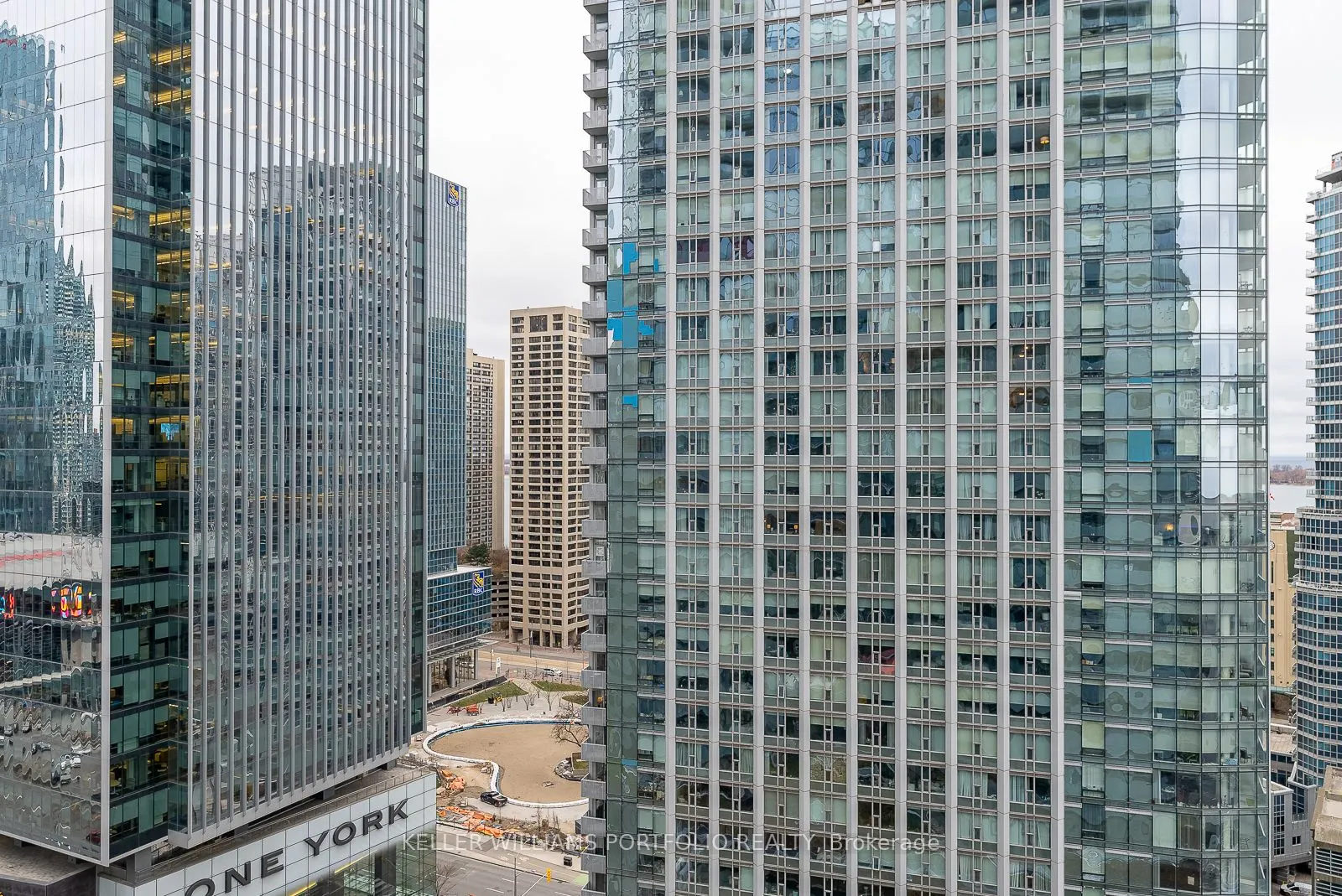 12 York Street, #1801