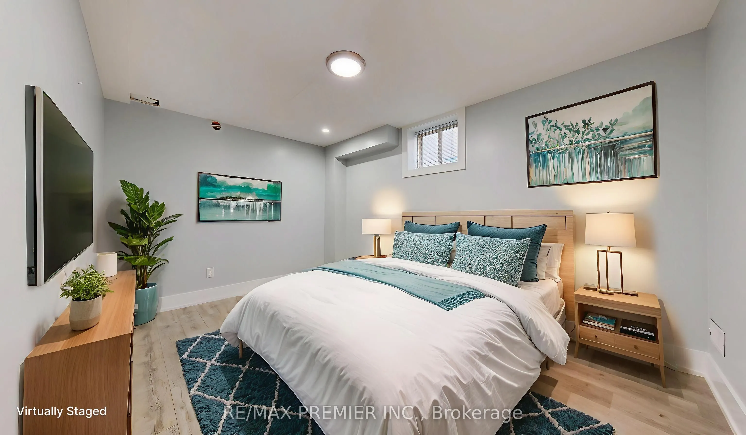 32 Amherst Avenue