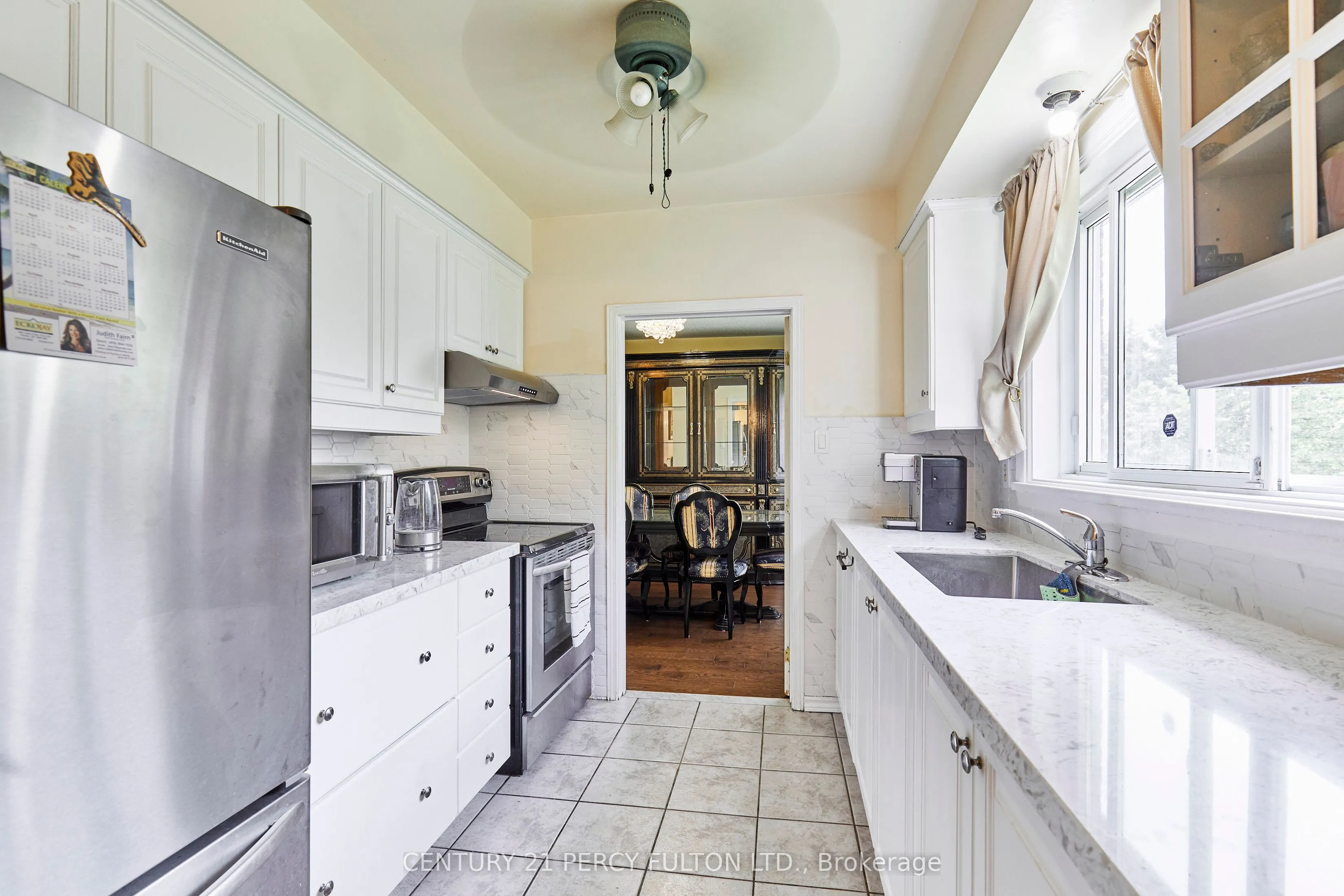 40 Farmview Crescent