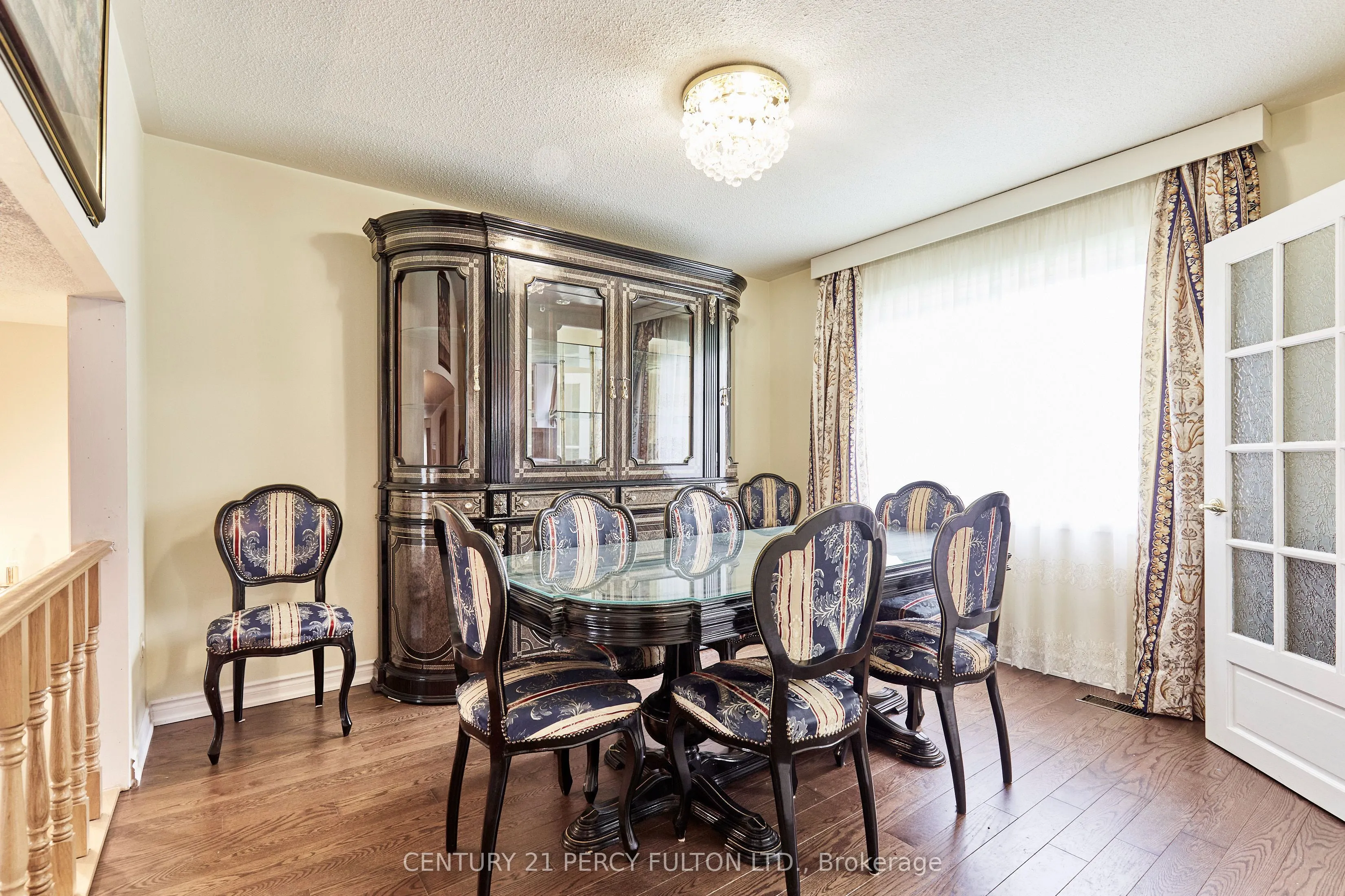 40 Farmview Crescent
