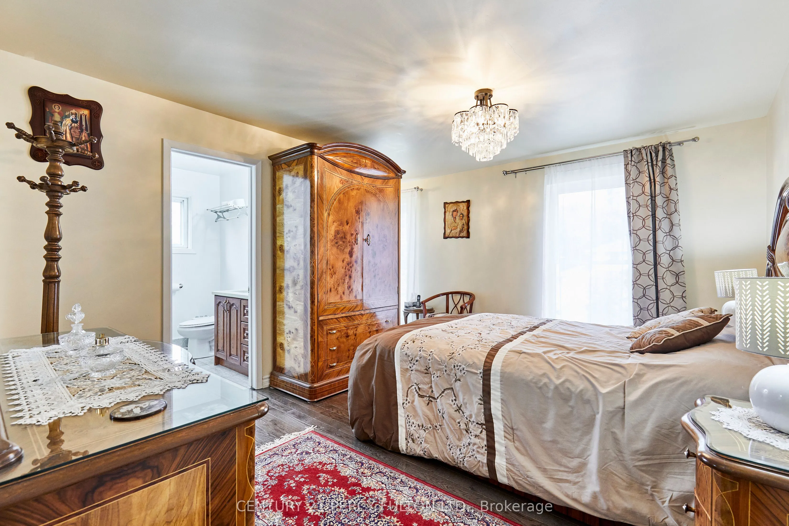 40 Farmview Crescent