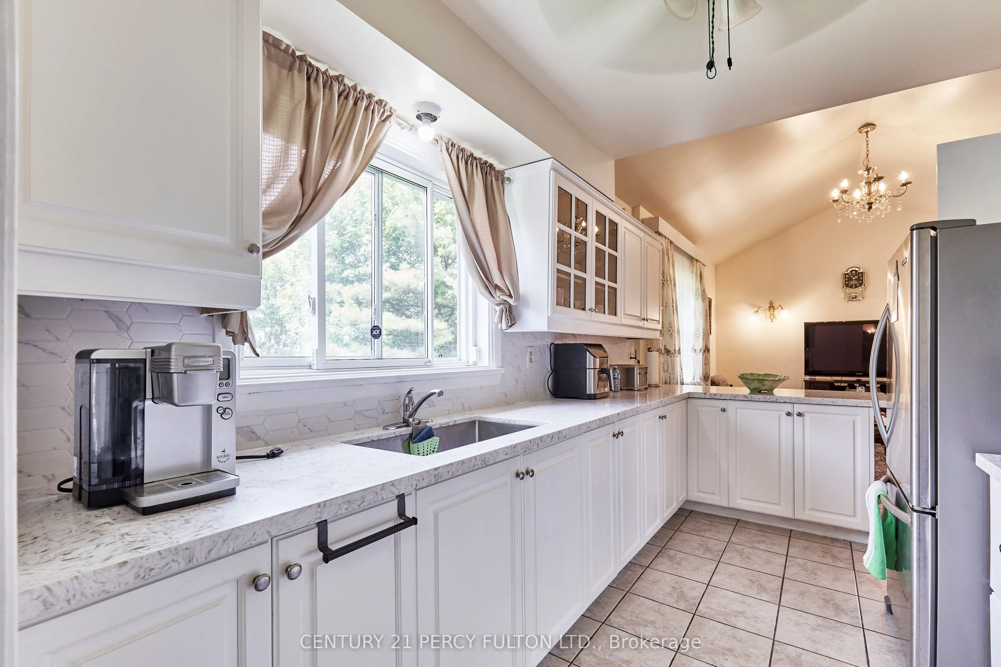 40 Farmview Crescent