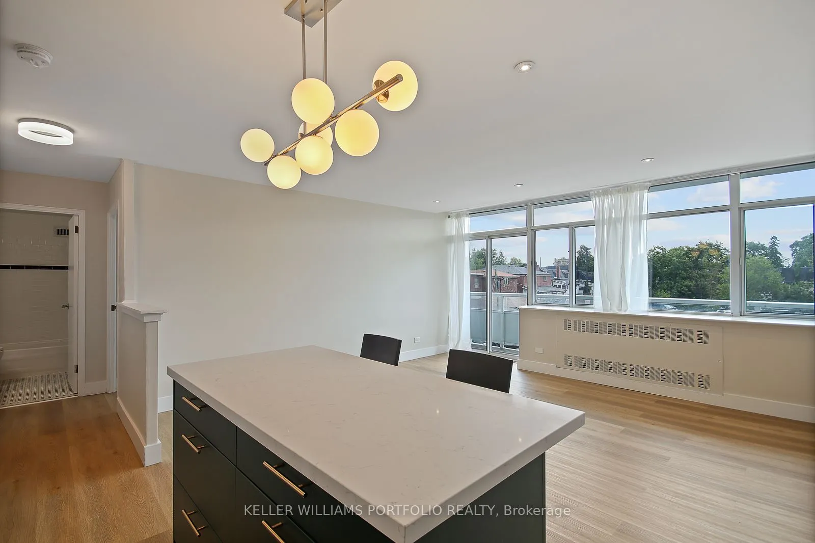 580 Christie Street, #206