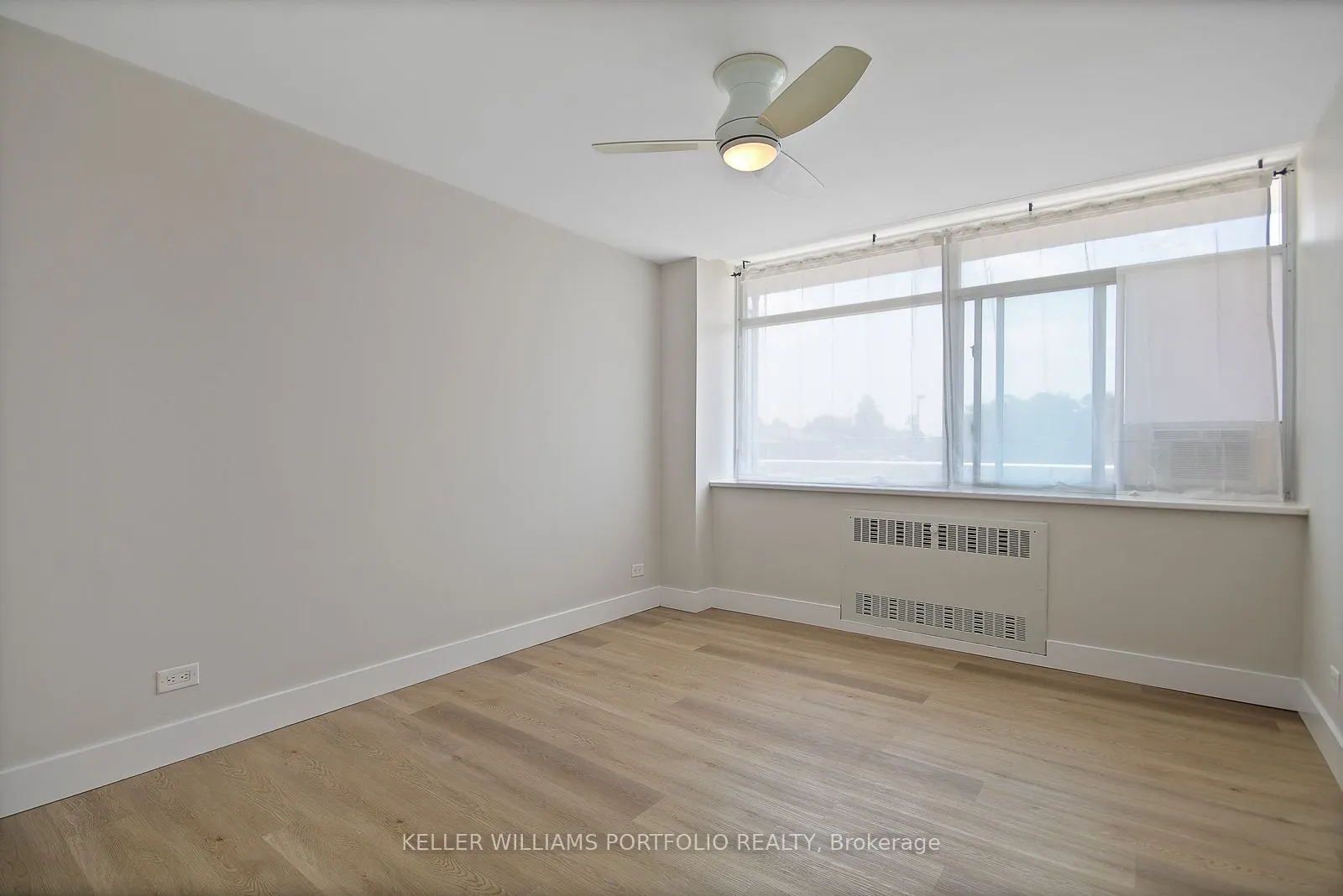 580 Christie Street, #206