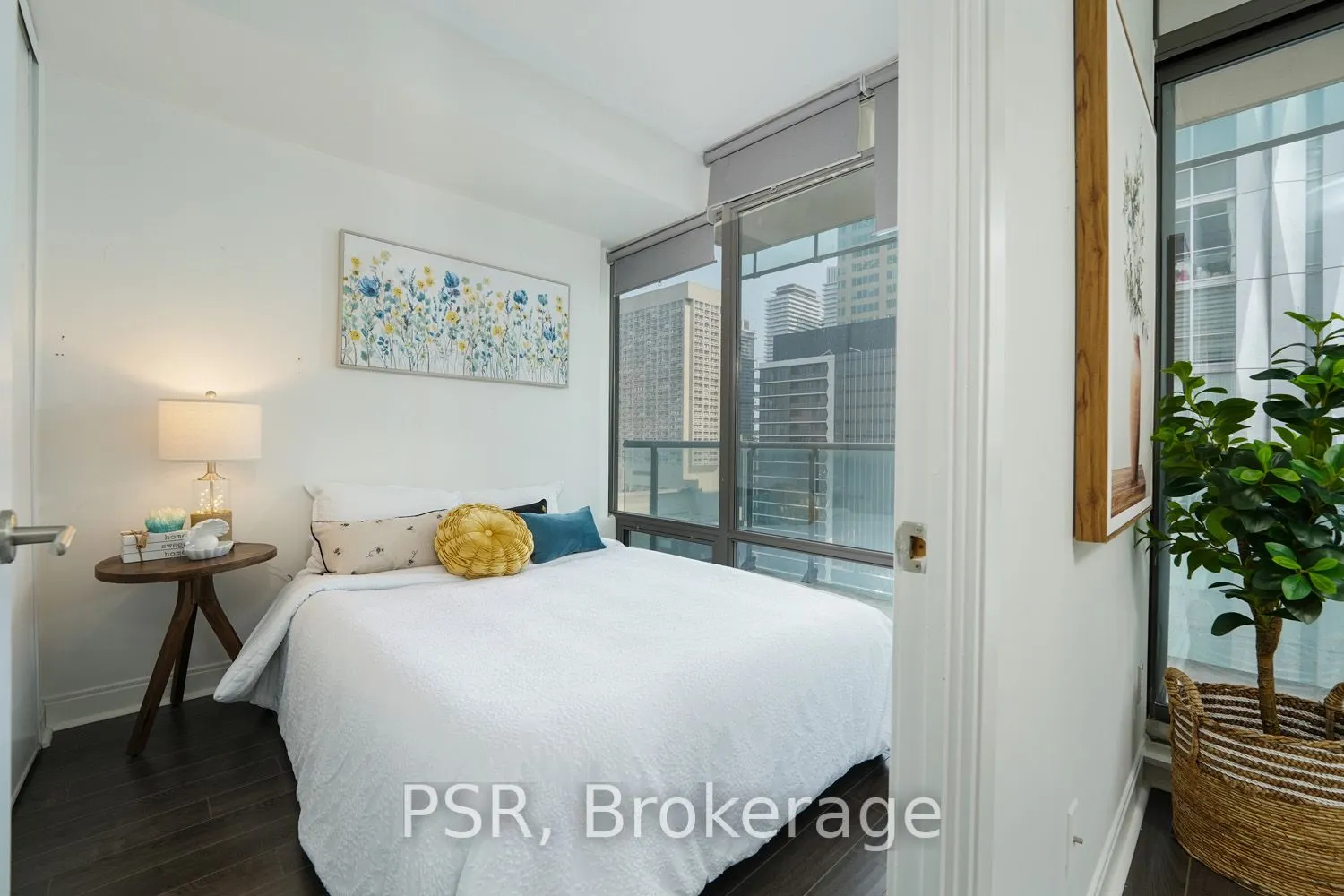 18 Yorkville Avenue, #2103