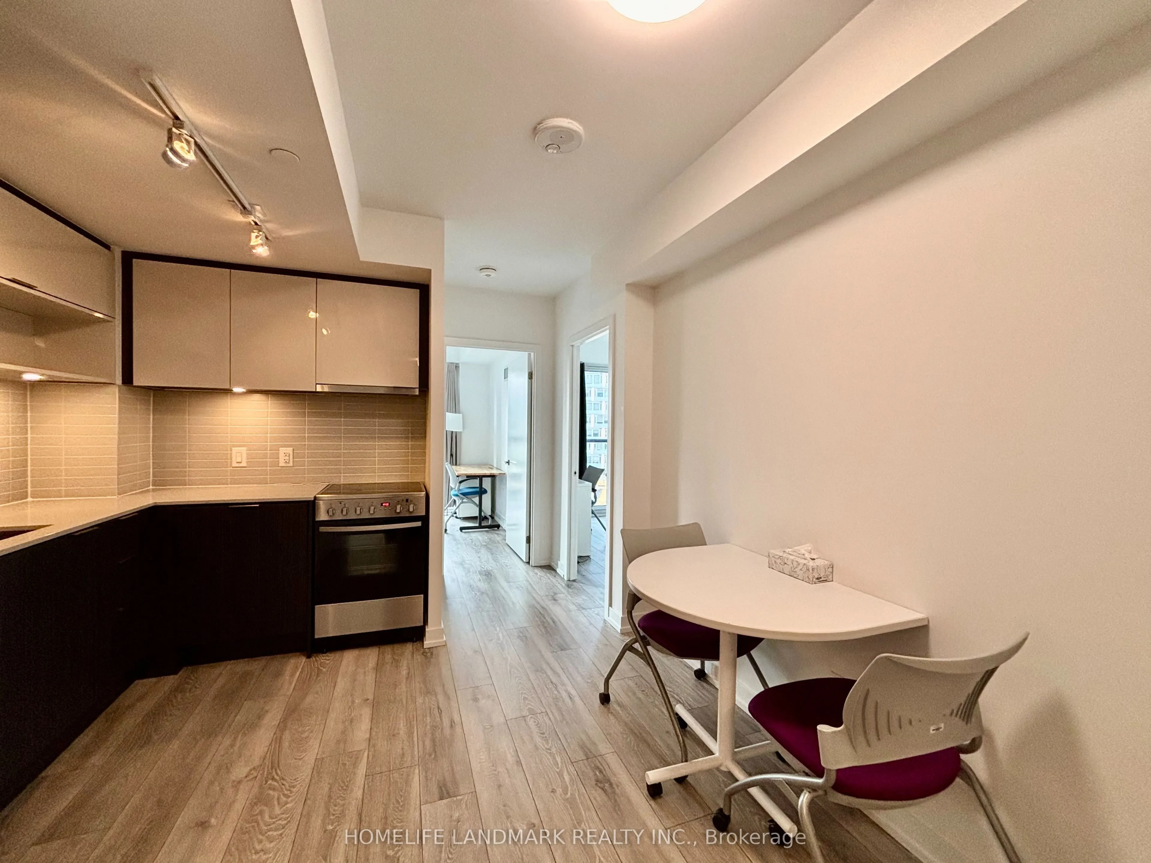 159 Wellesley Street E, #602