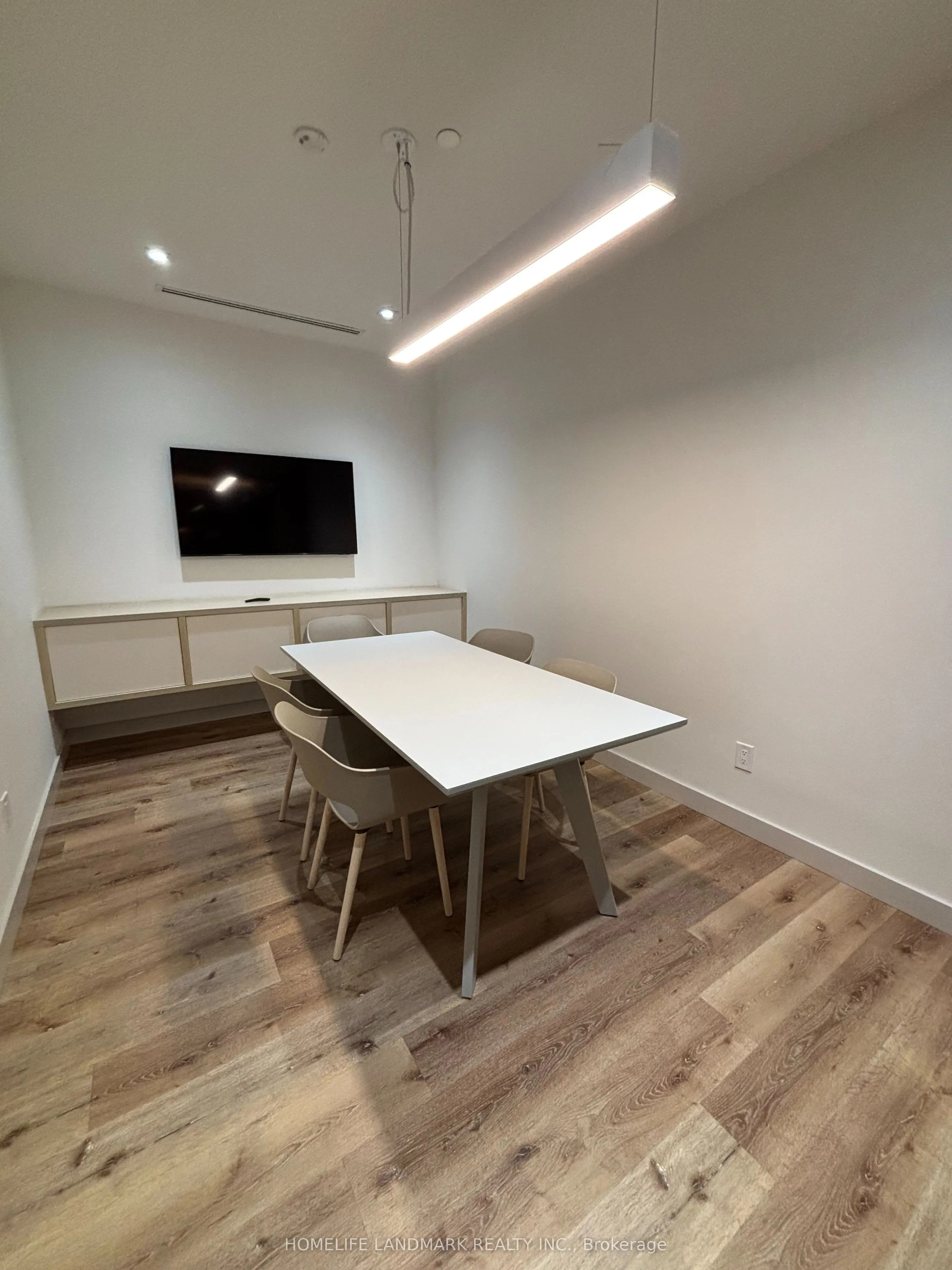 159 Wellesley Street E, #602