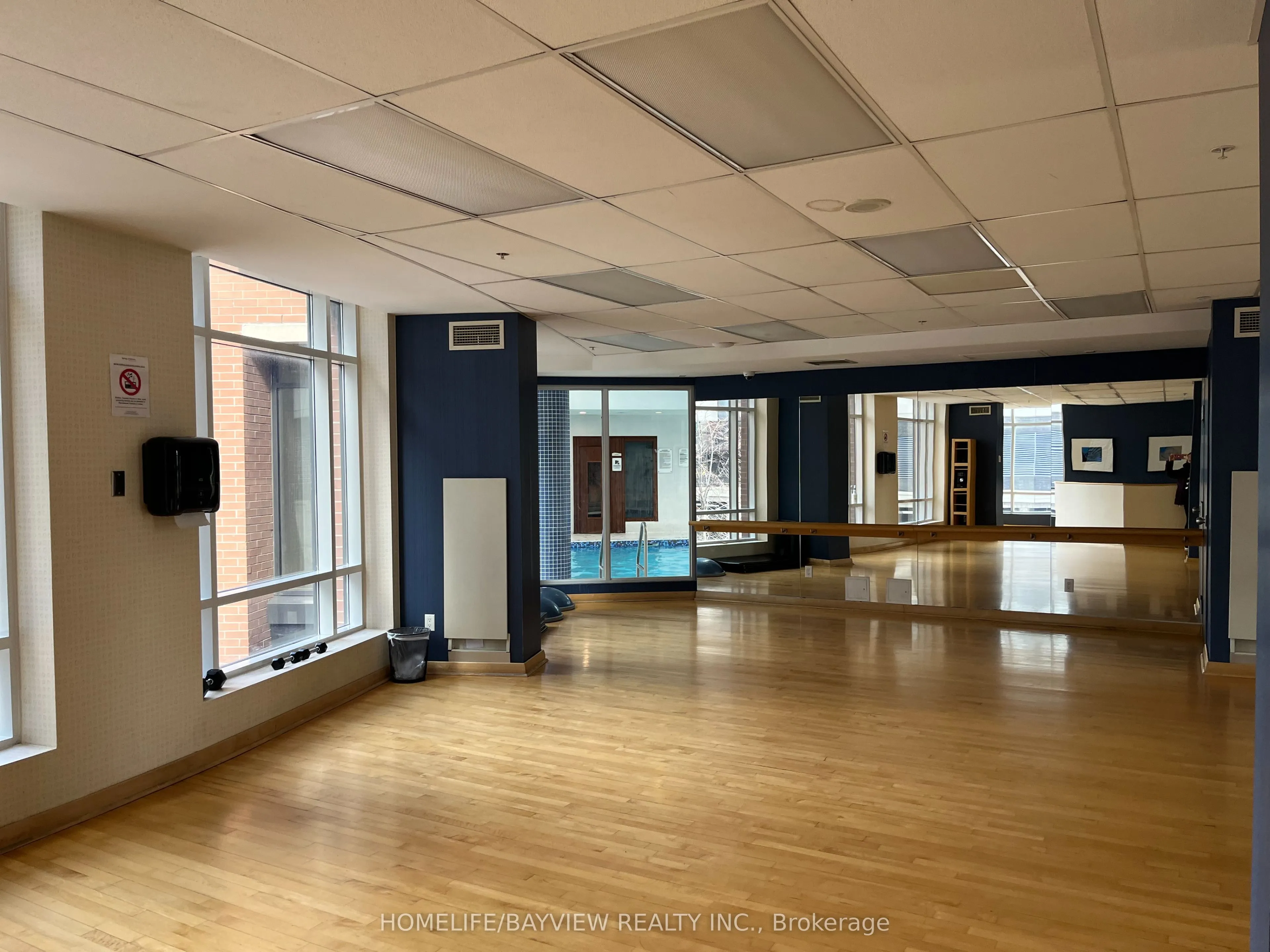 33 Sheppard Avenue E, #406