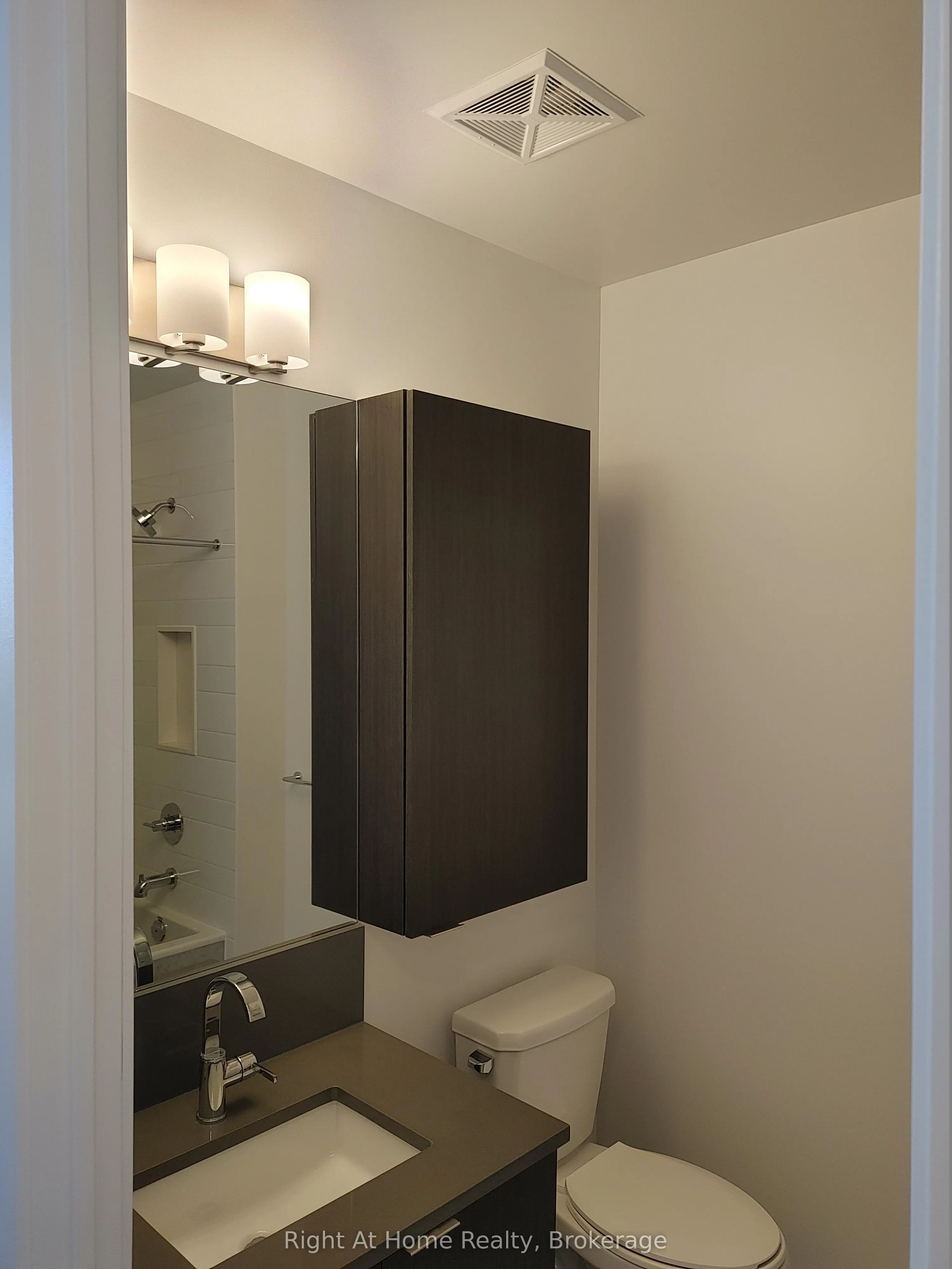 38 Iannuzzi Street, #UPH03