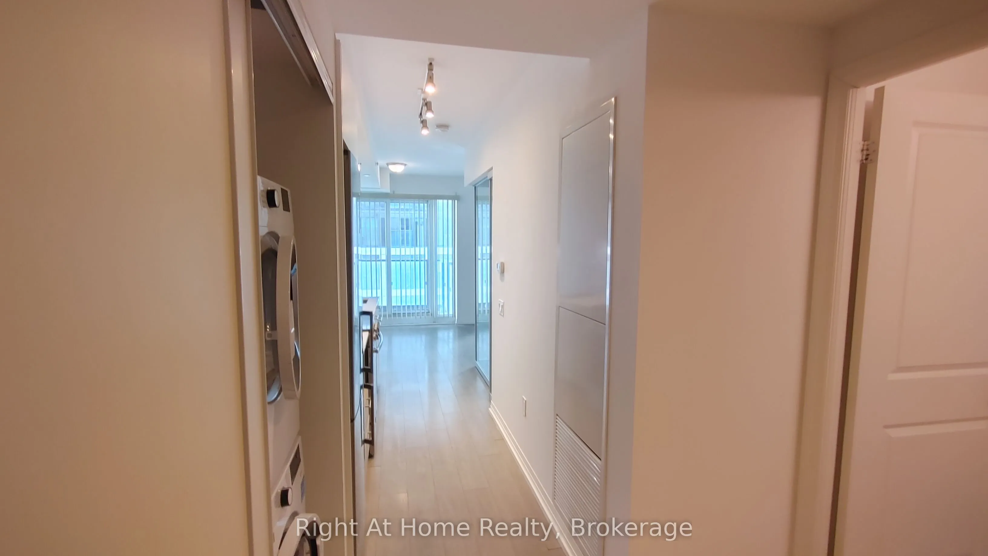 251 Jarvis Street, #1818