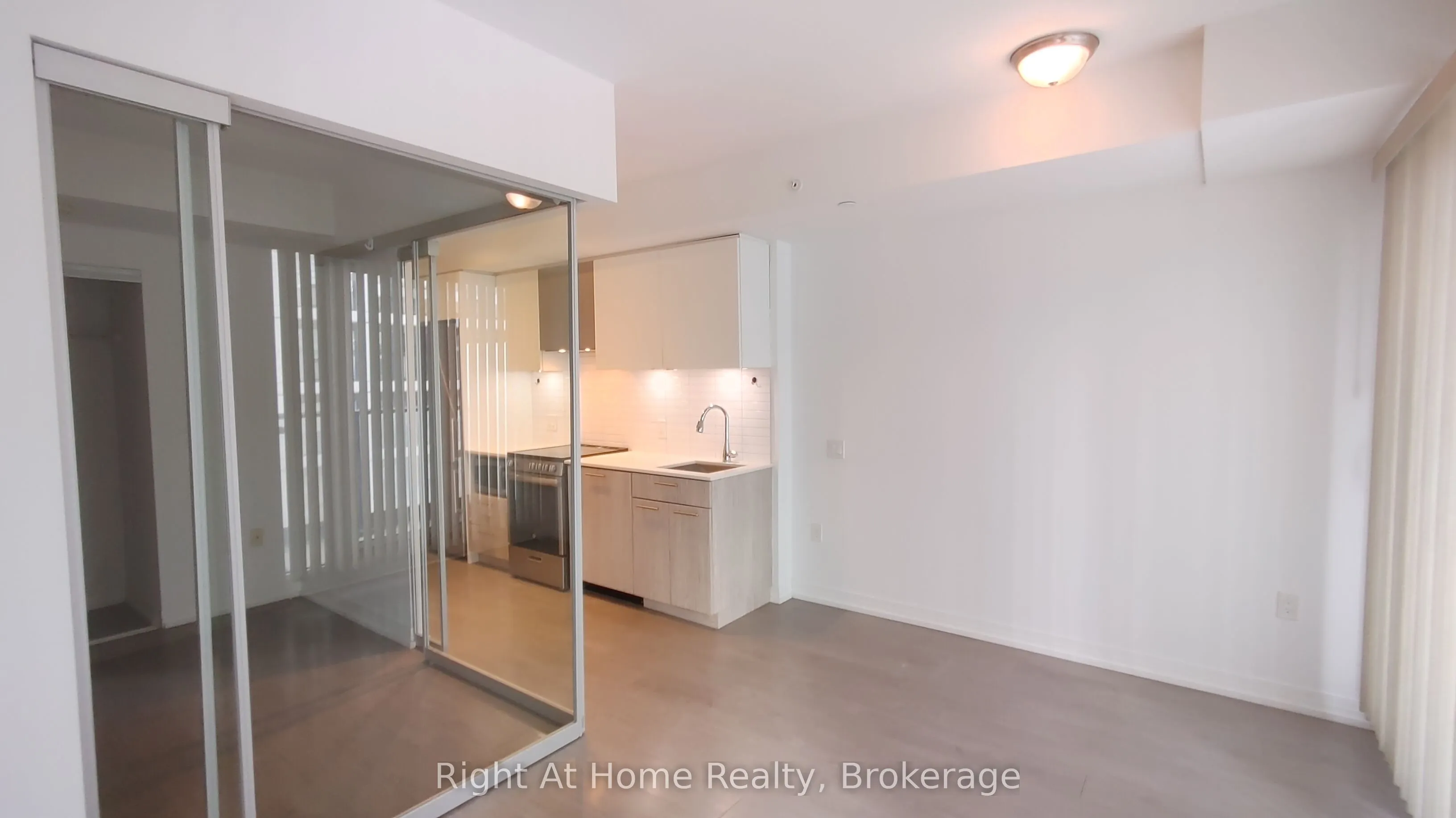 251 Jarvis Street, #1818