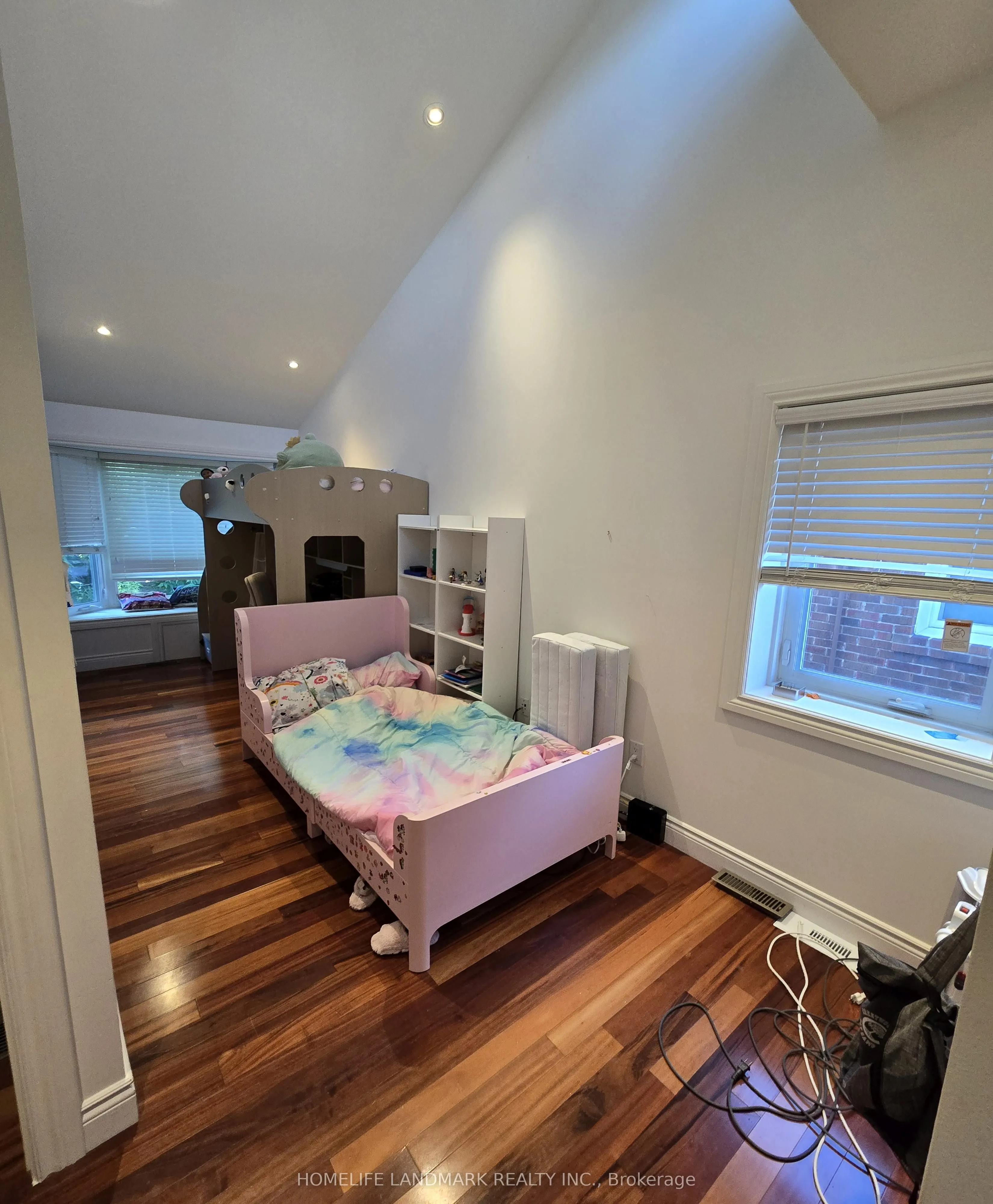 110 Lawrence Avenue W