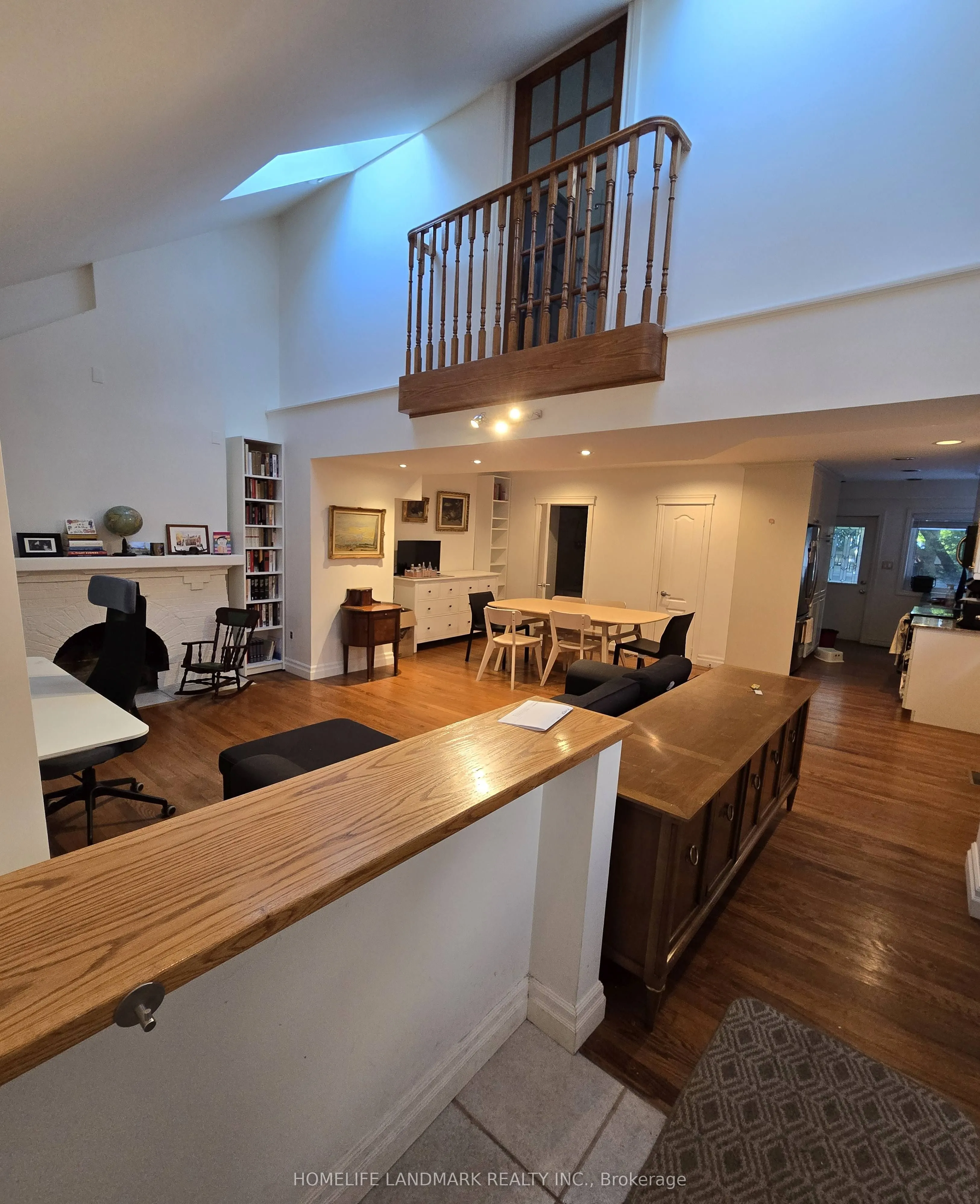 110 Lawrence Avenue W