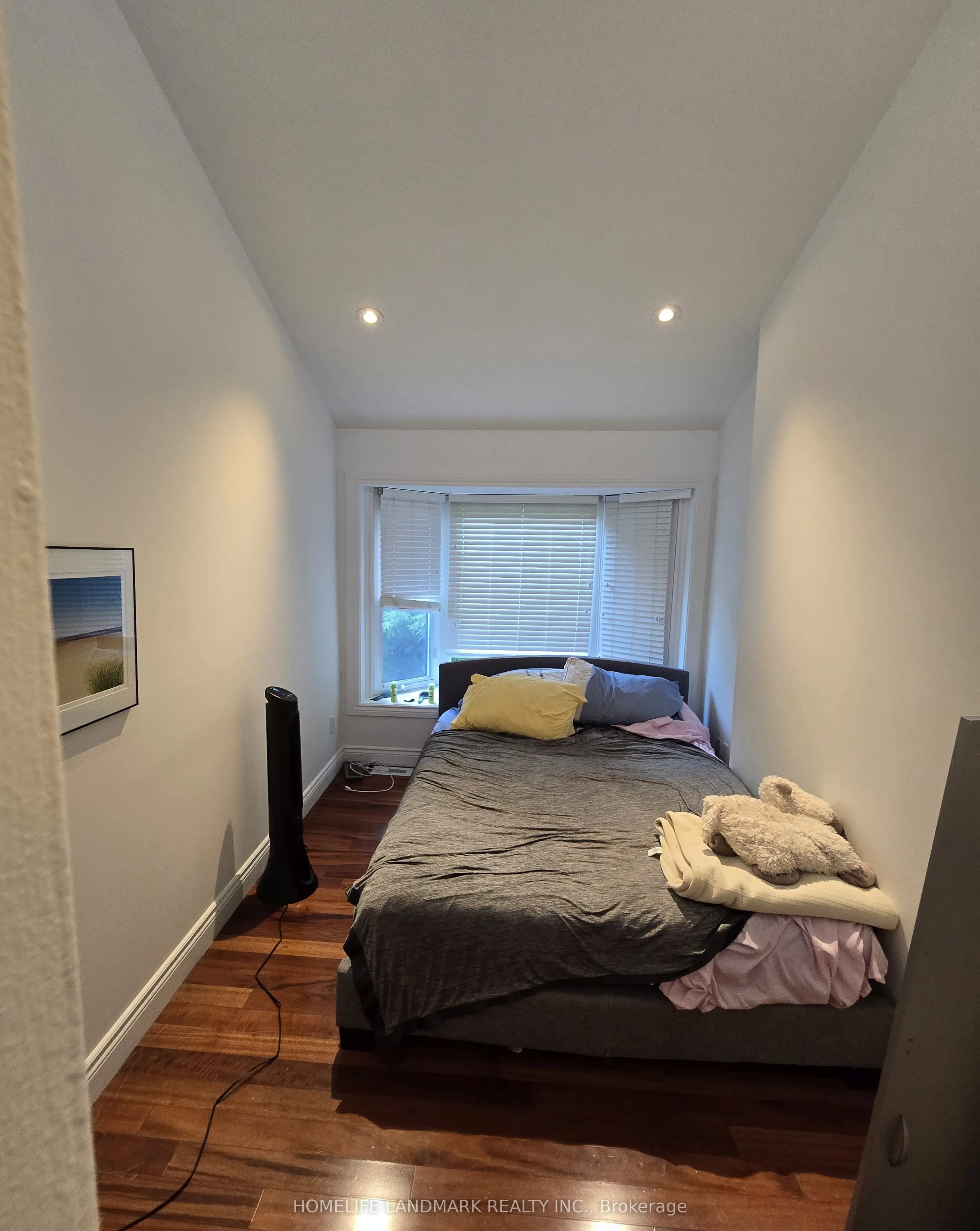 110 Lawrence Avenue W