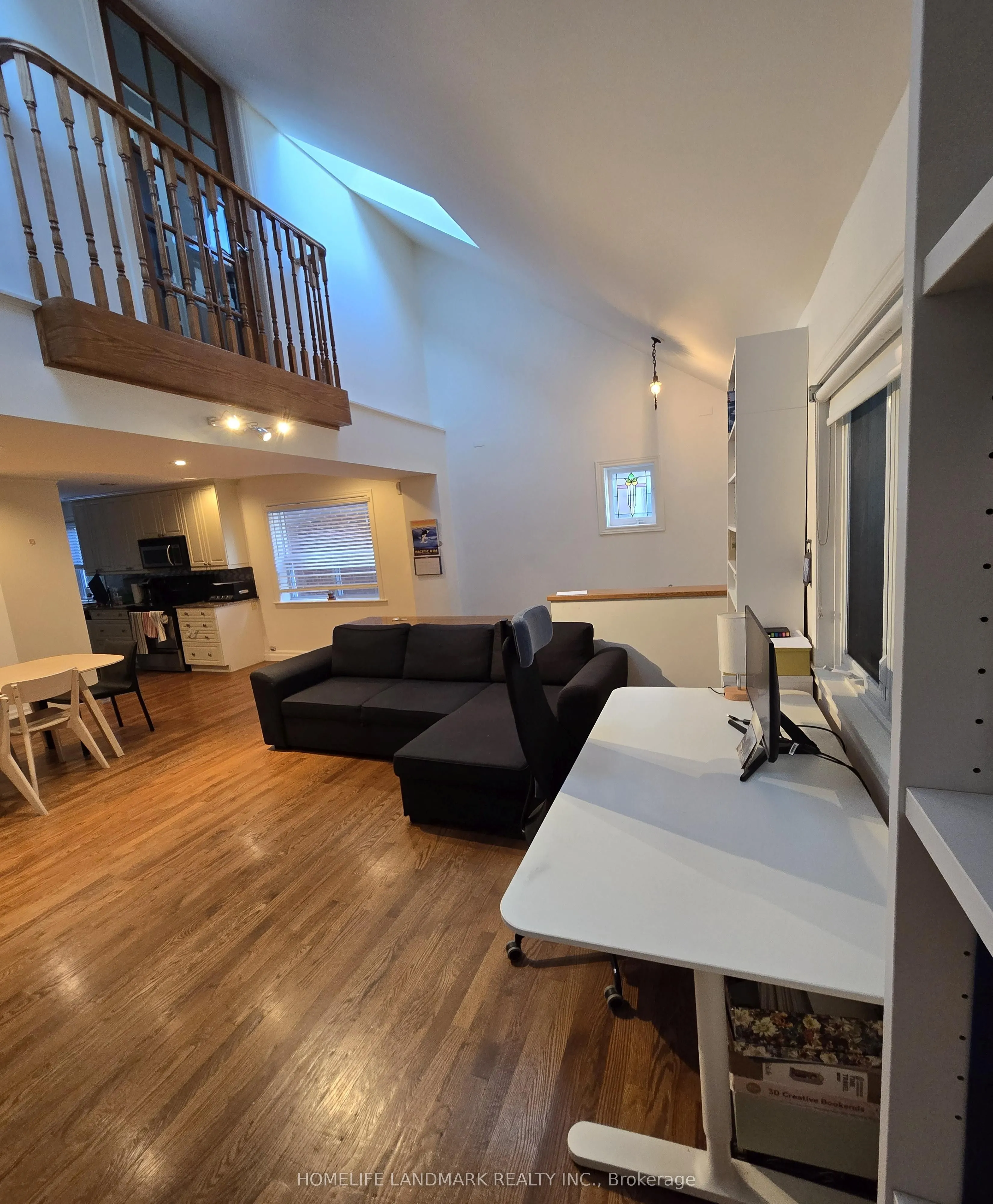 110 Lawrence Avenue W