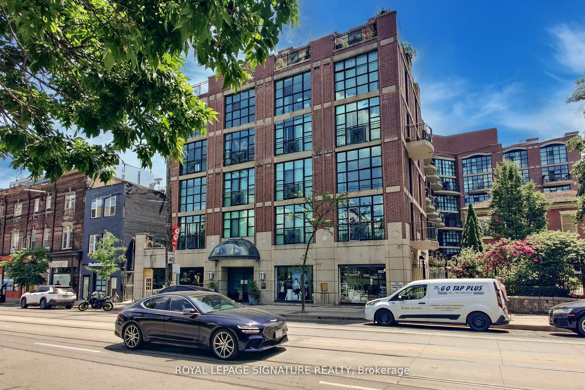 901 Queen Street W, #231