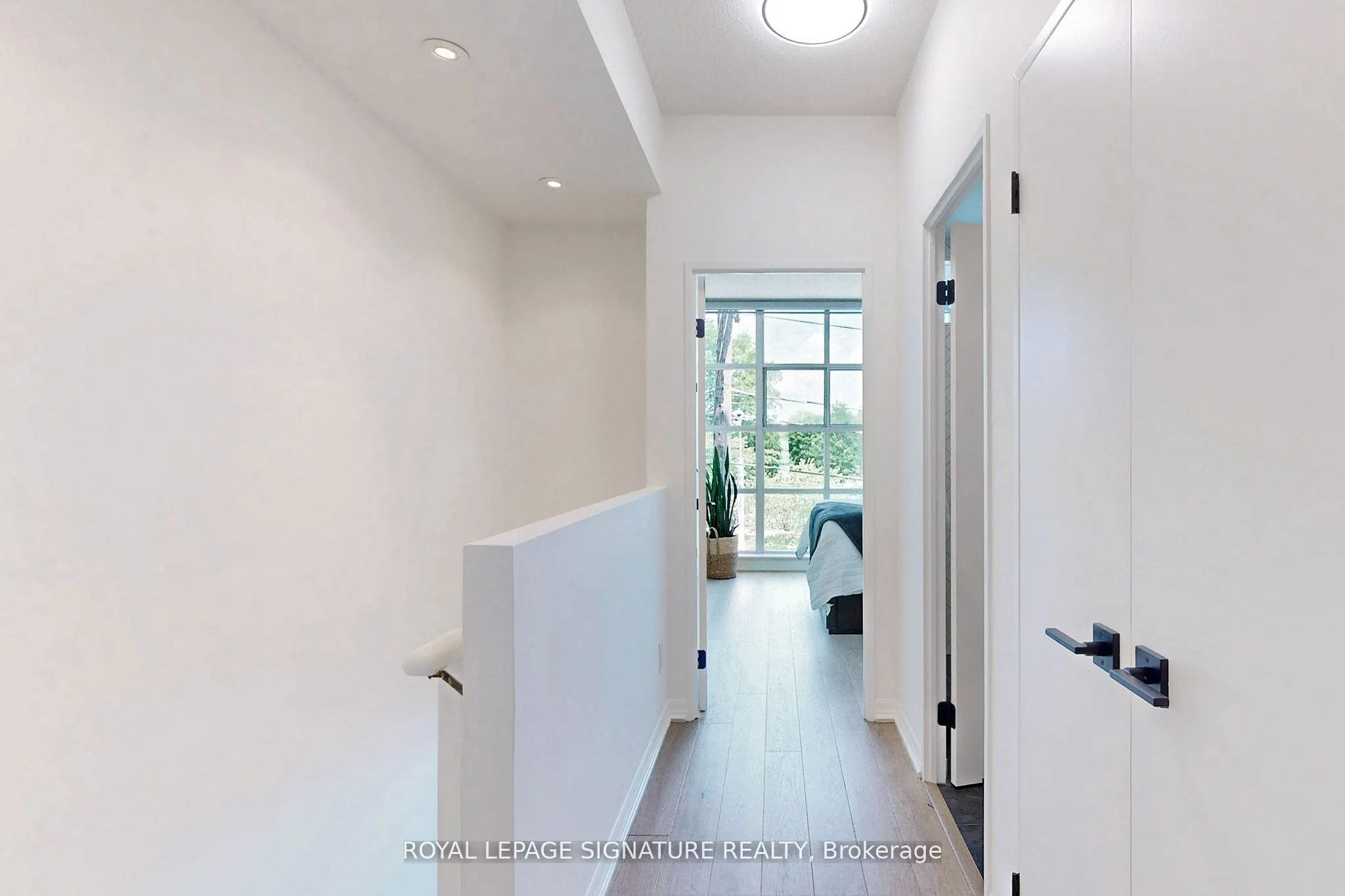 901 Queen Street W, #231